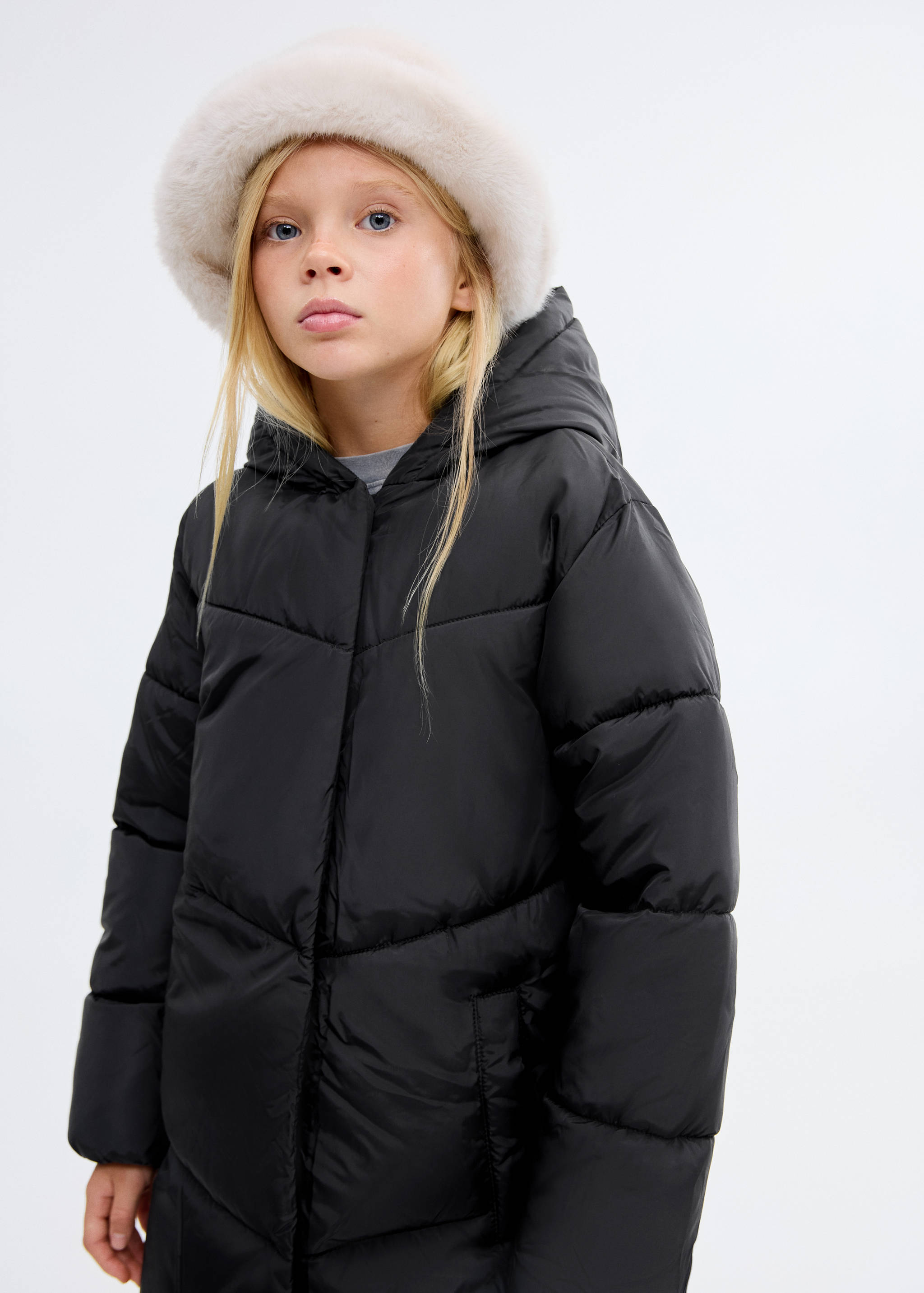 Anorak matelassé à capuche - Plan moyen