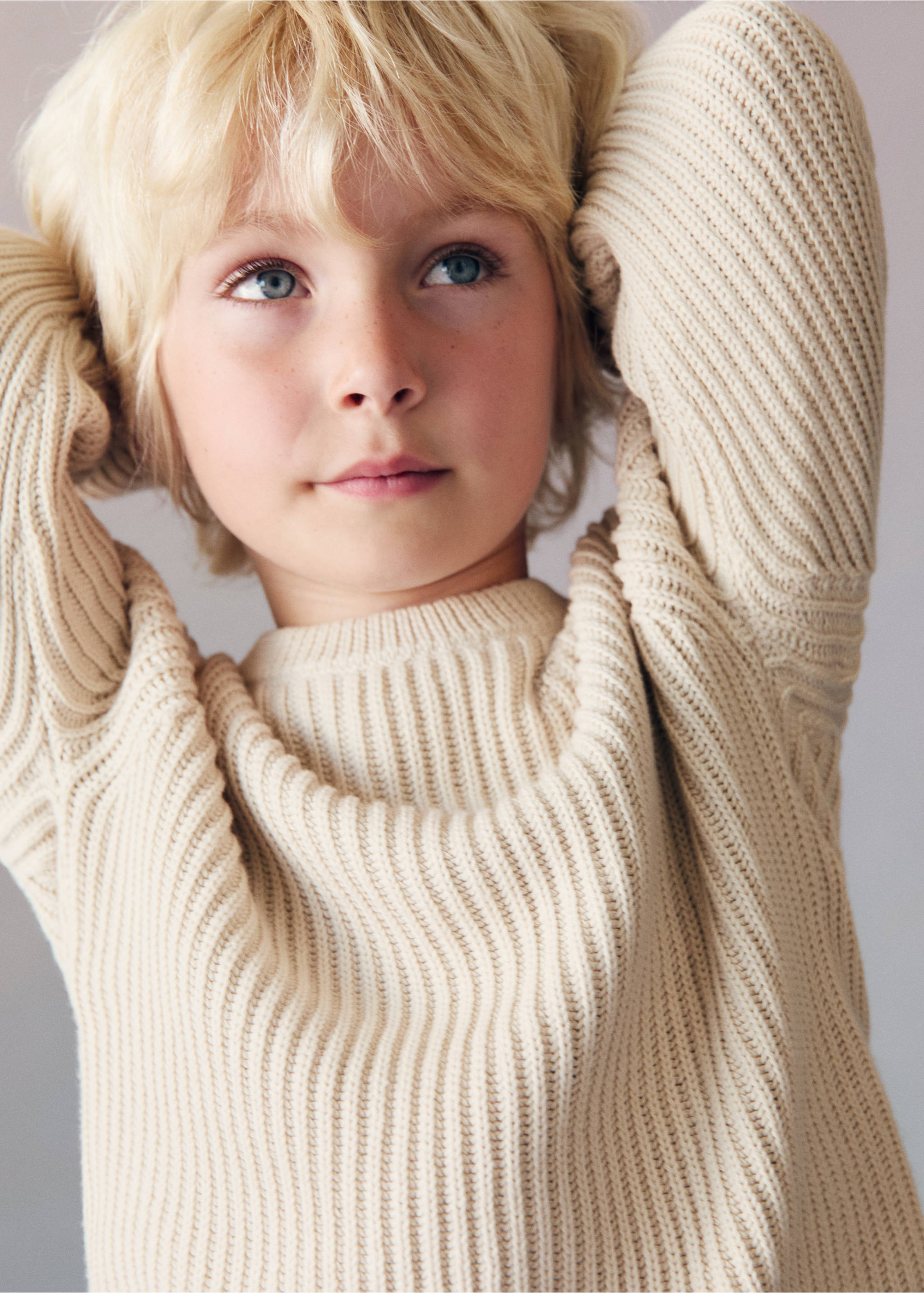 Buttons detail knit sweater - Details of the article 1, Beige. Ref: 17043281-00.