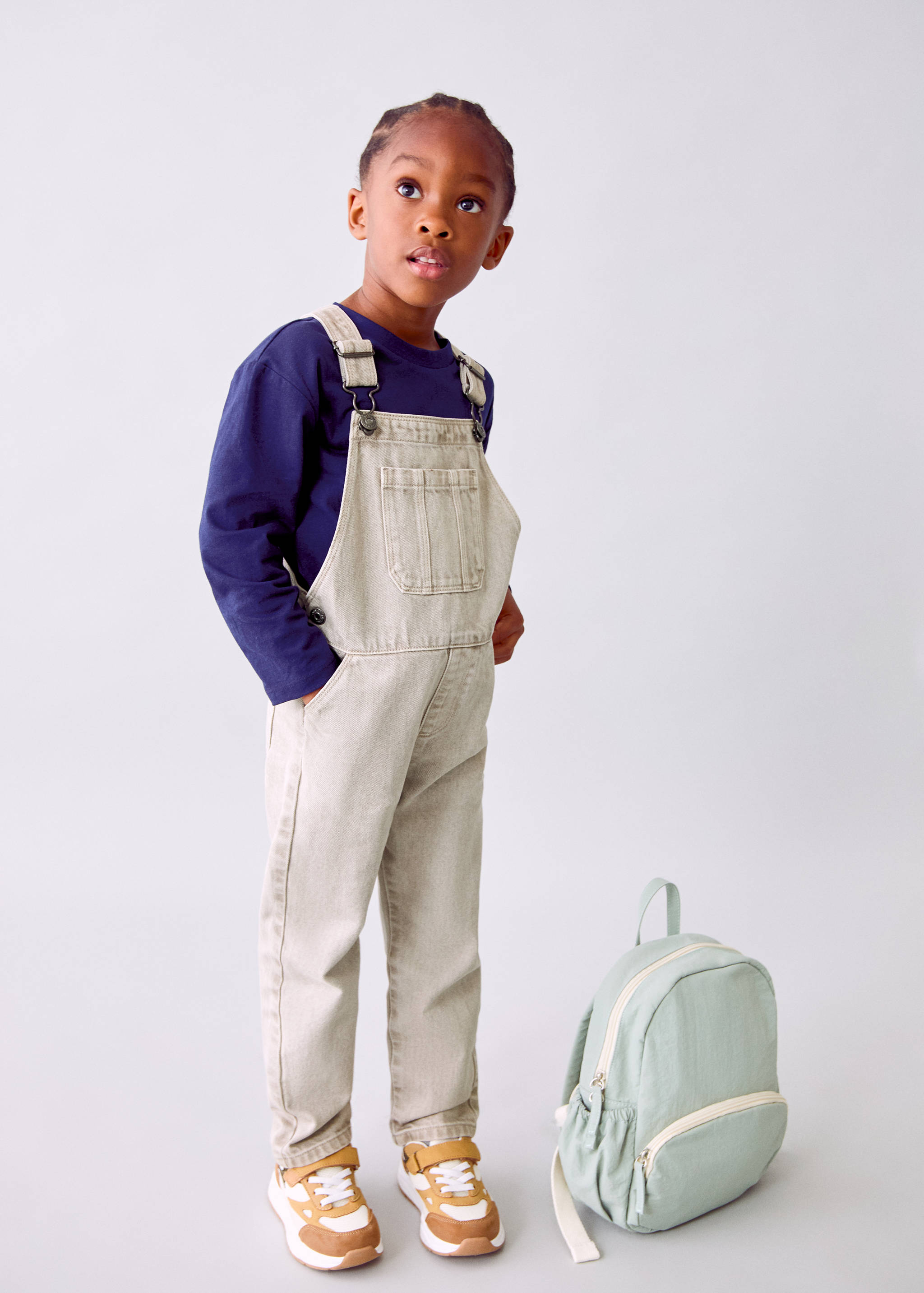 Long denim dungarees - General plane
