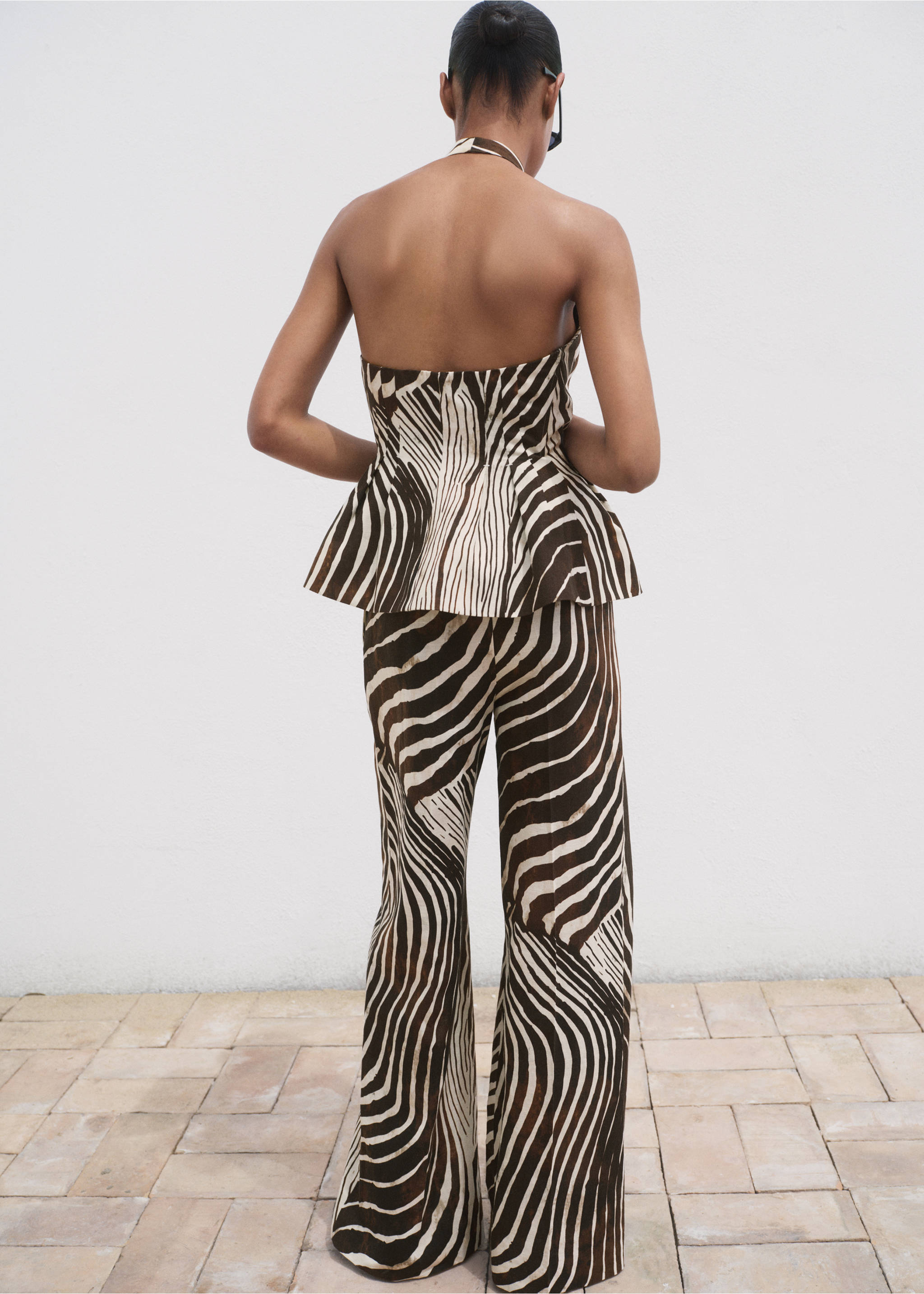 Zebra-print linen trousers - Reverse of the article, Chocolate. Ref: 17043333-00.