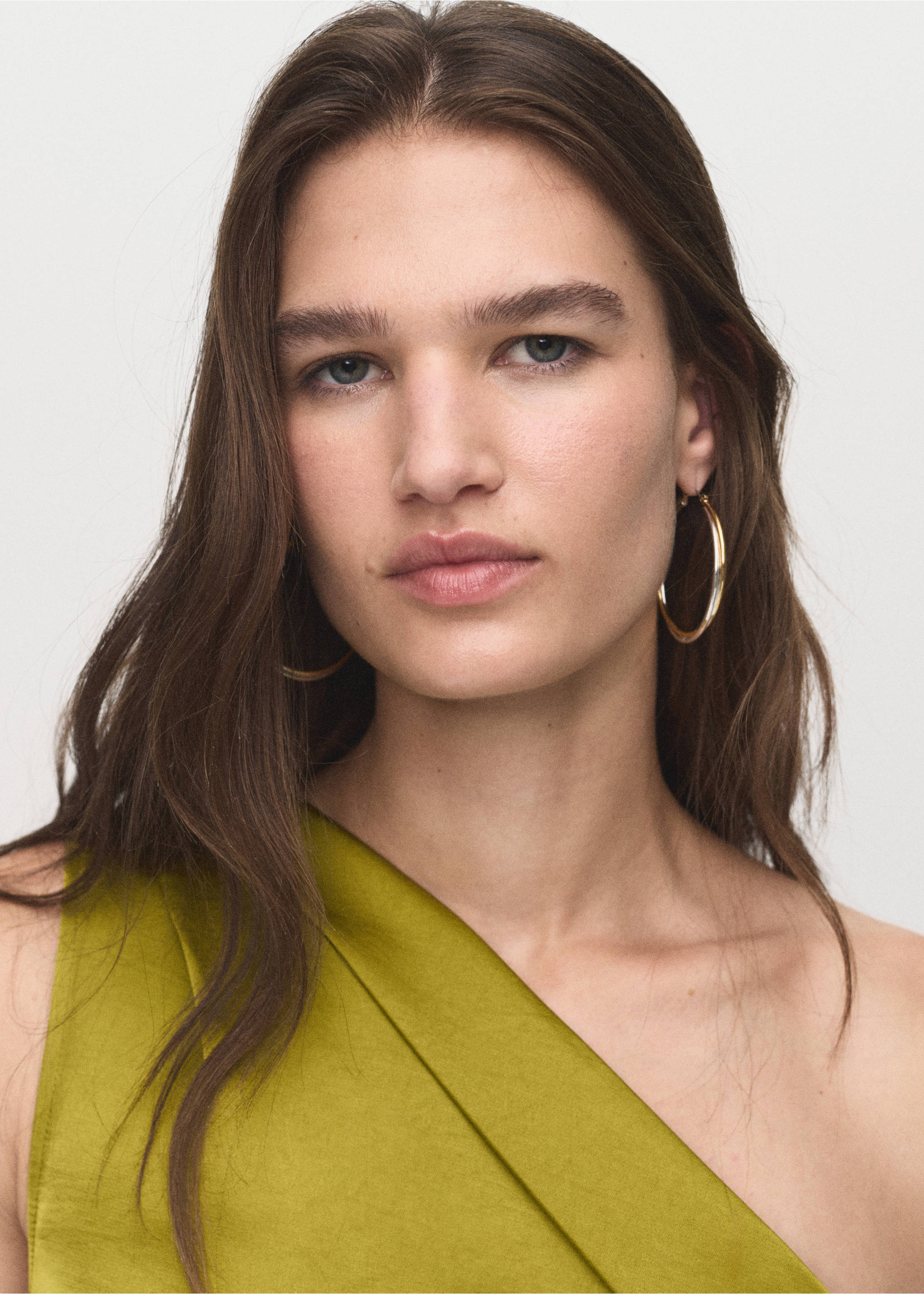 Asymmetrical satin dress with side slits - Details of the article 1, Olive Green. Ref: 17044078-00.