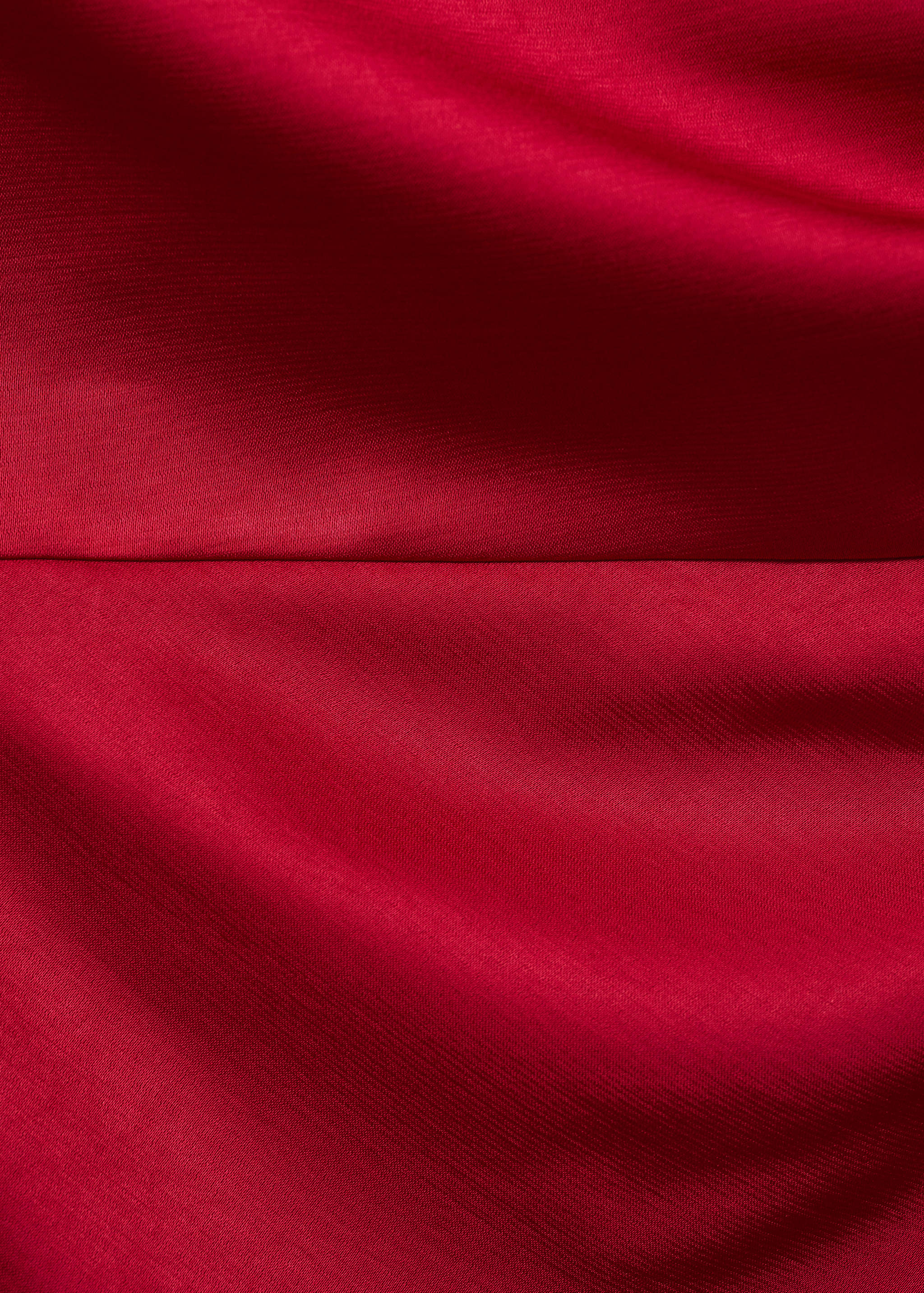 Asymmetrical satin dress with side slits - Details of the article 8