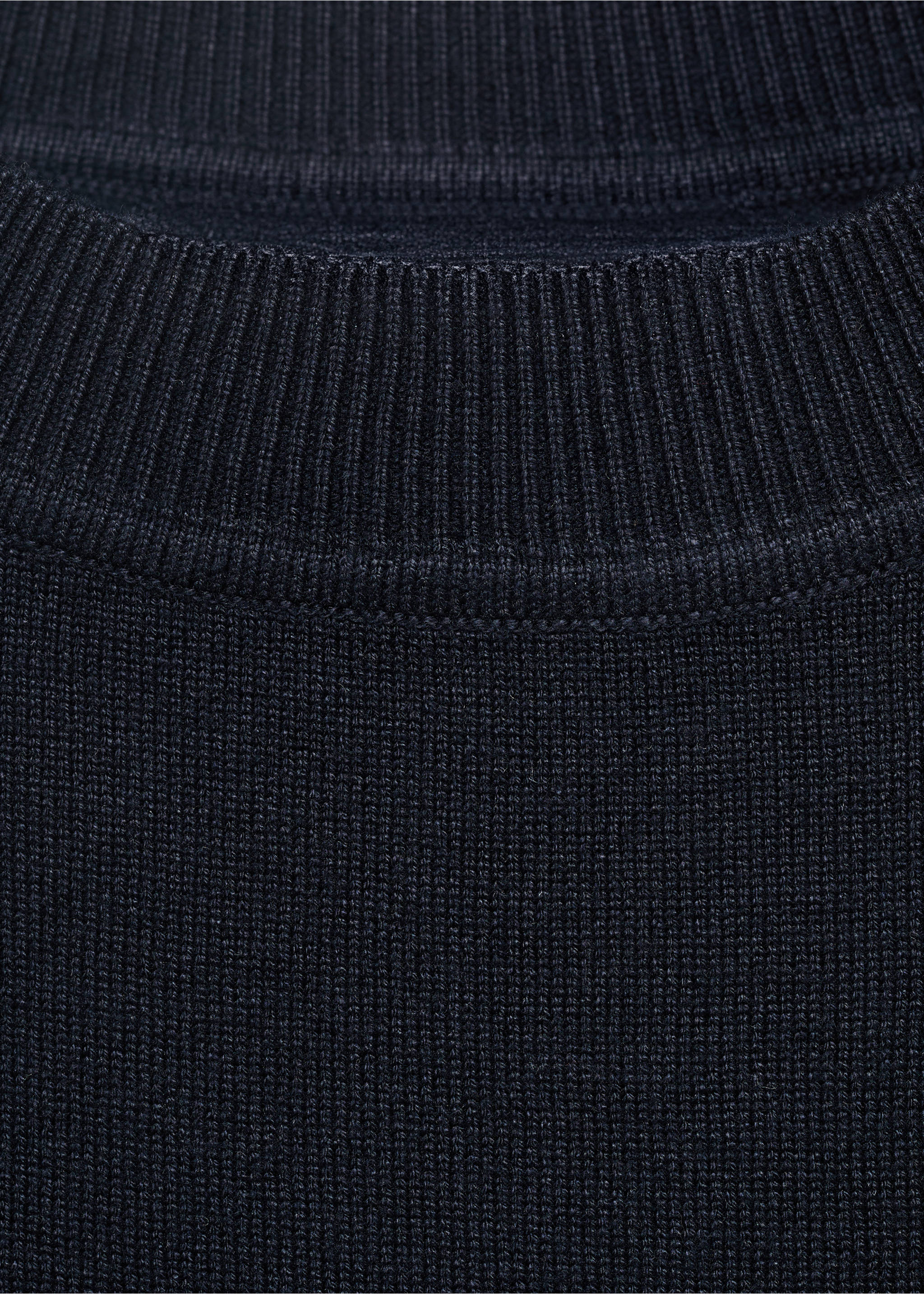 Fine-knit top - Details of the article 8, Navy. Ref: 17044086-00.