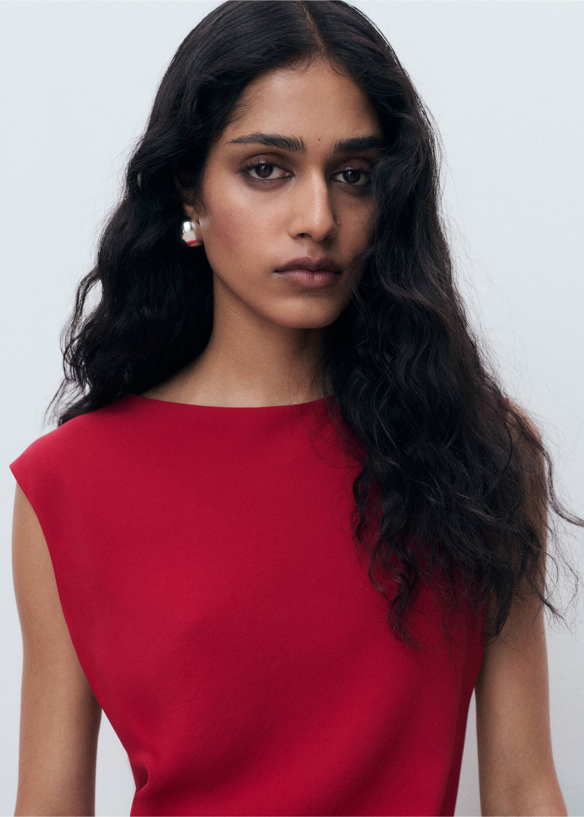 Ruched midi dress - Details of the article 1, Red. Ref: 17044087-00.