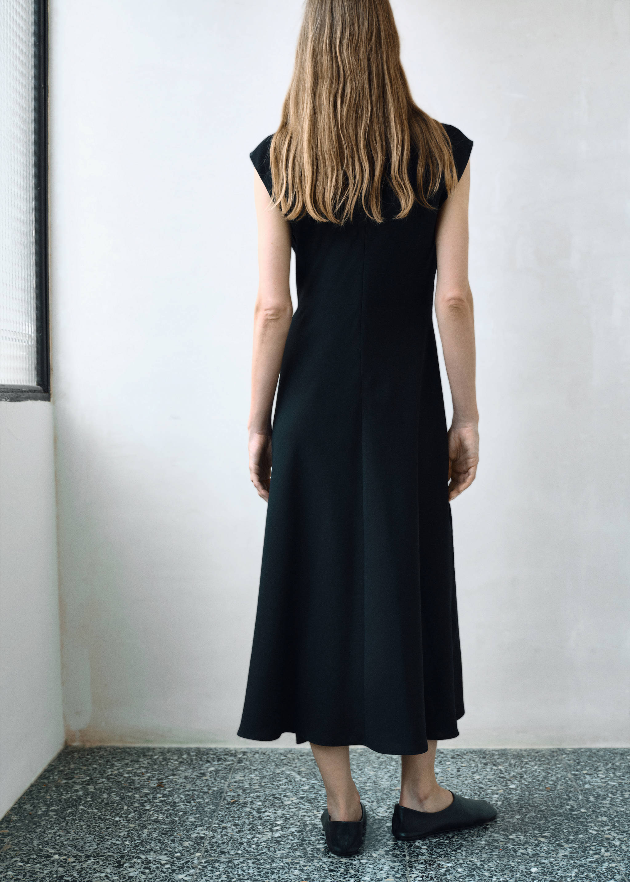 Ruched midi dress - Reverse of the article