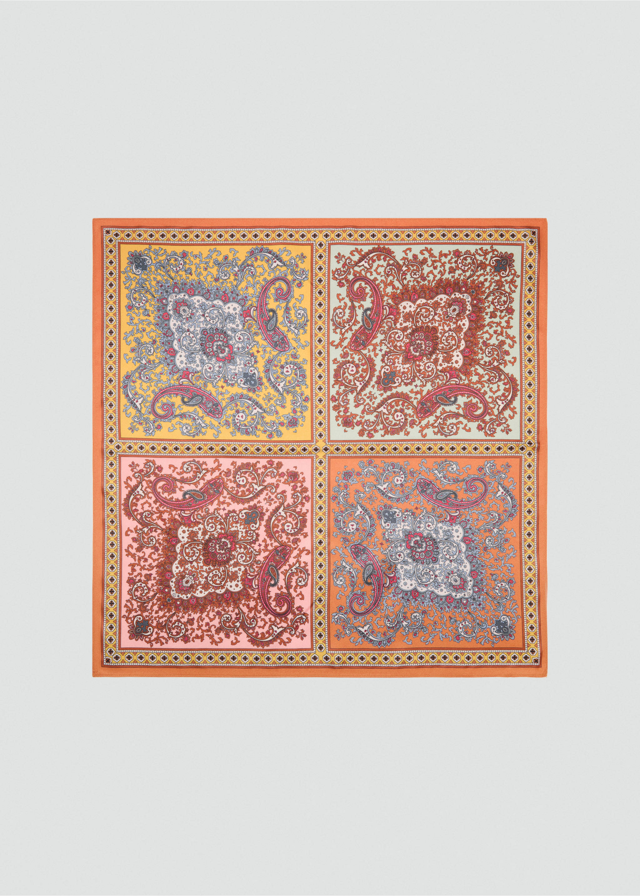 Satijnen sjaaltje met paisleyprint - Artikel zonder model, Kaki. Ref: 17044089-00.