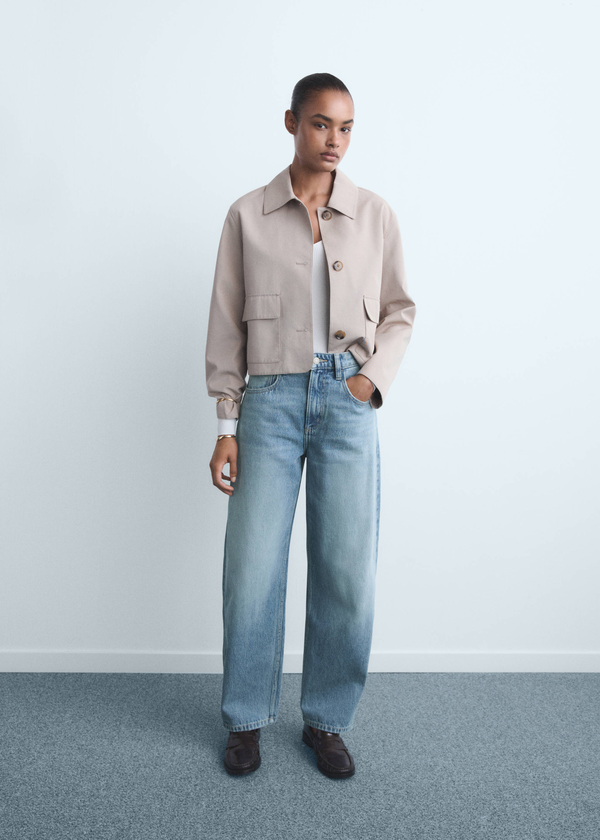 High-waisted barrel jeans - General plane