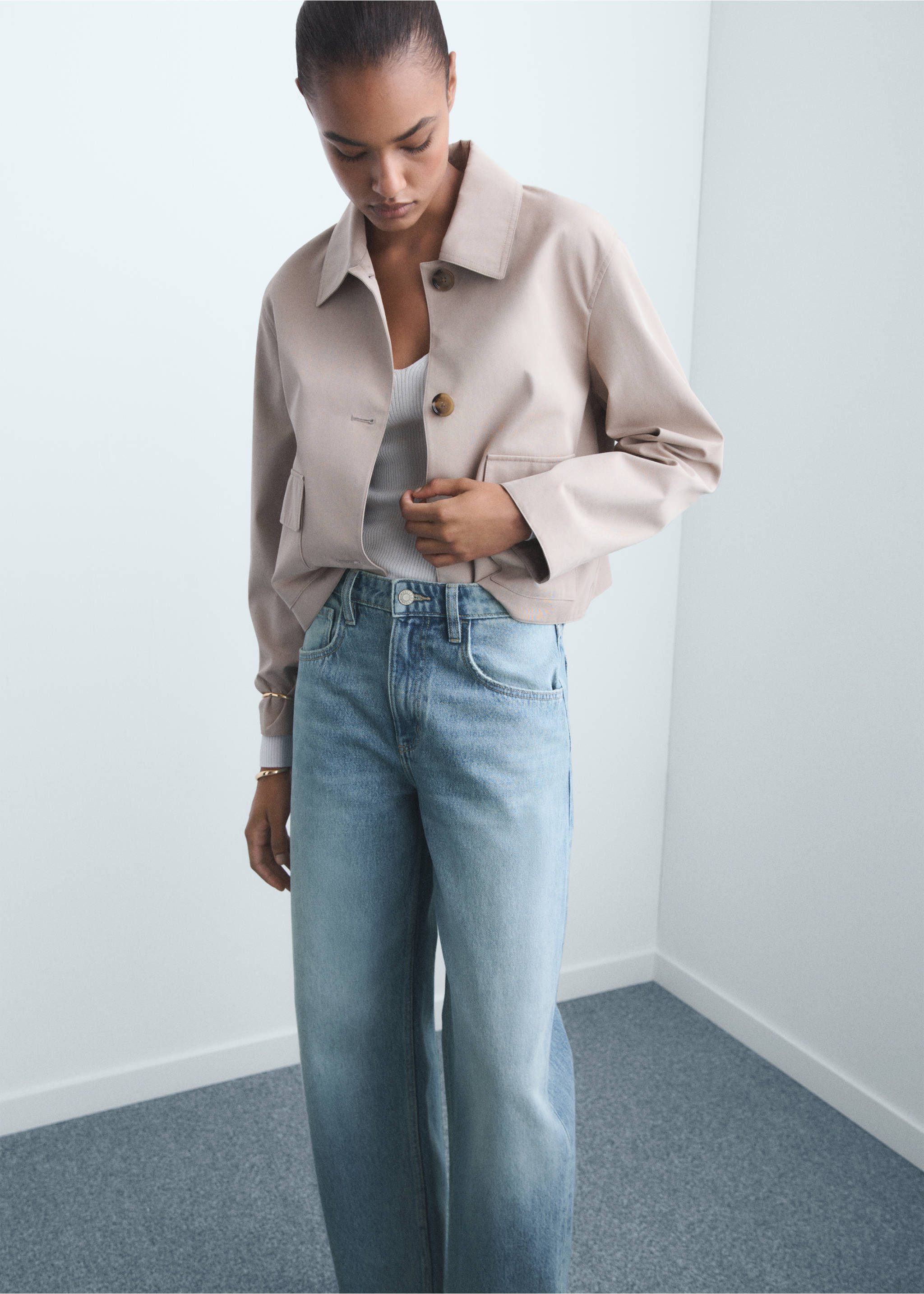 High-waisted barrel jeans - Details of the article 1, Medium Blue. Ref: 17044094-00.