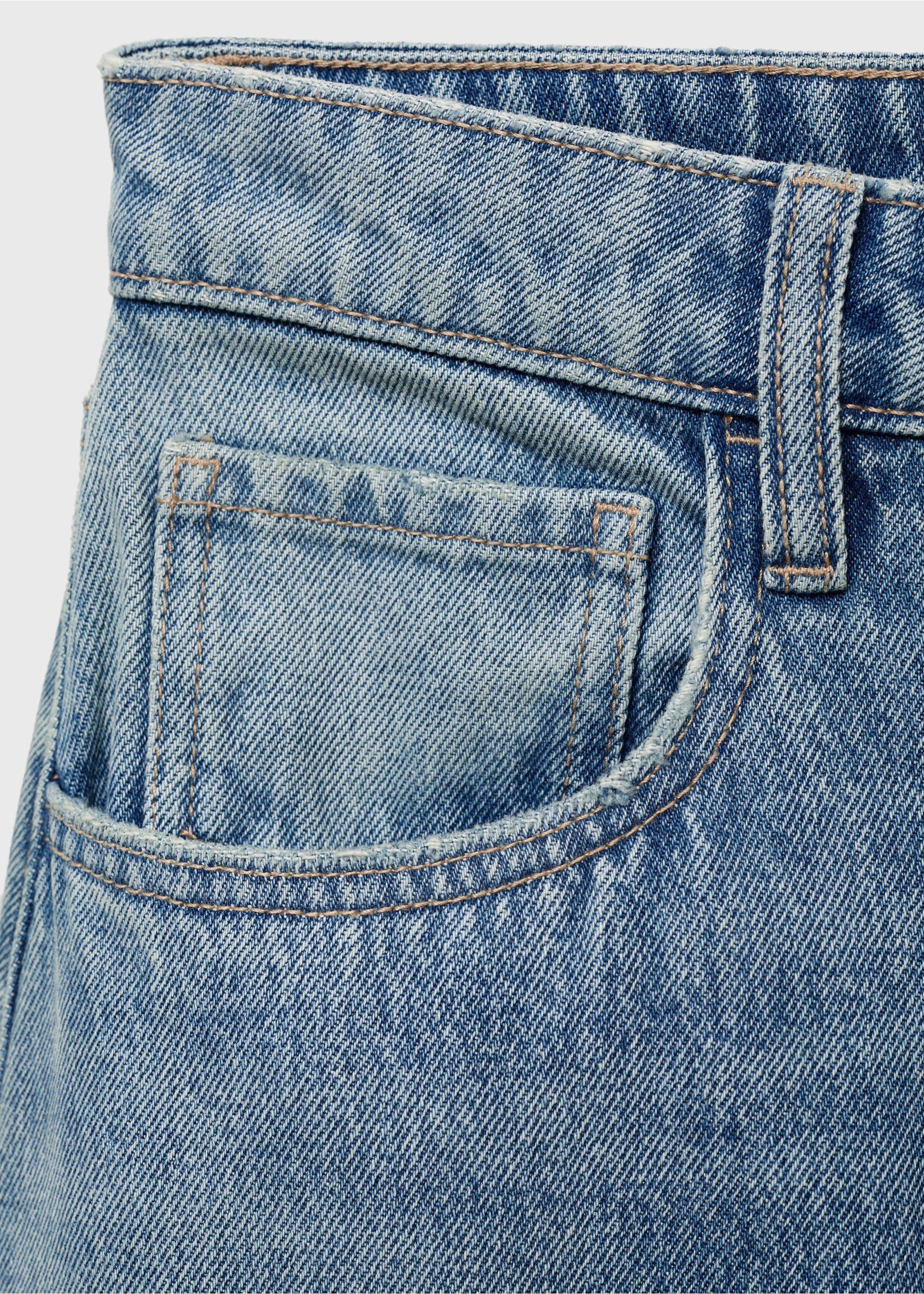 High-waisted barrel jeans - Details of the article 8, Medium Blue. Ref: 17044094-00.