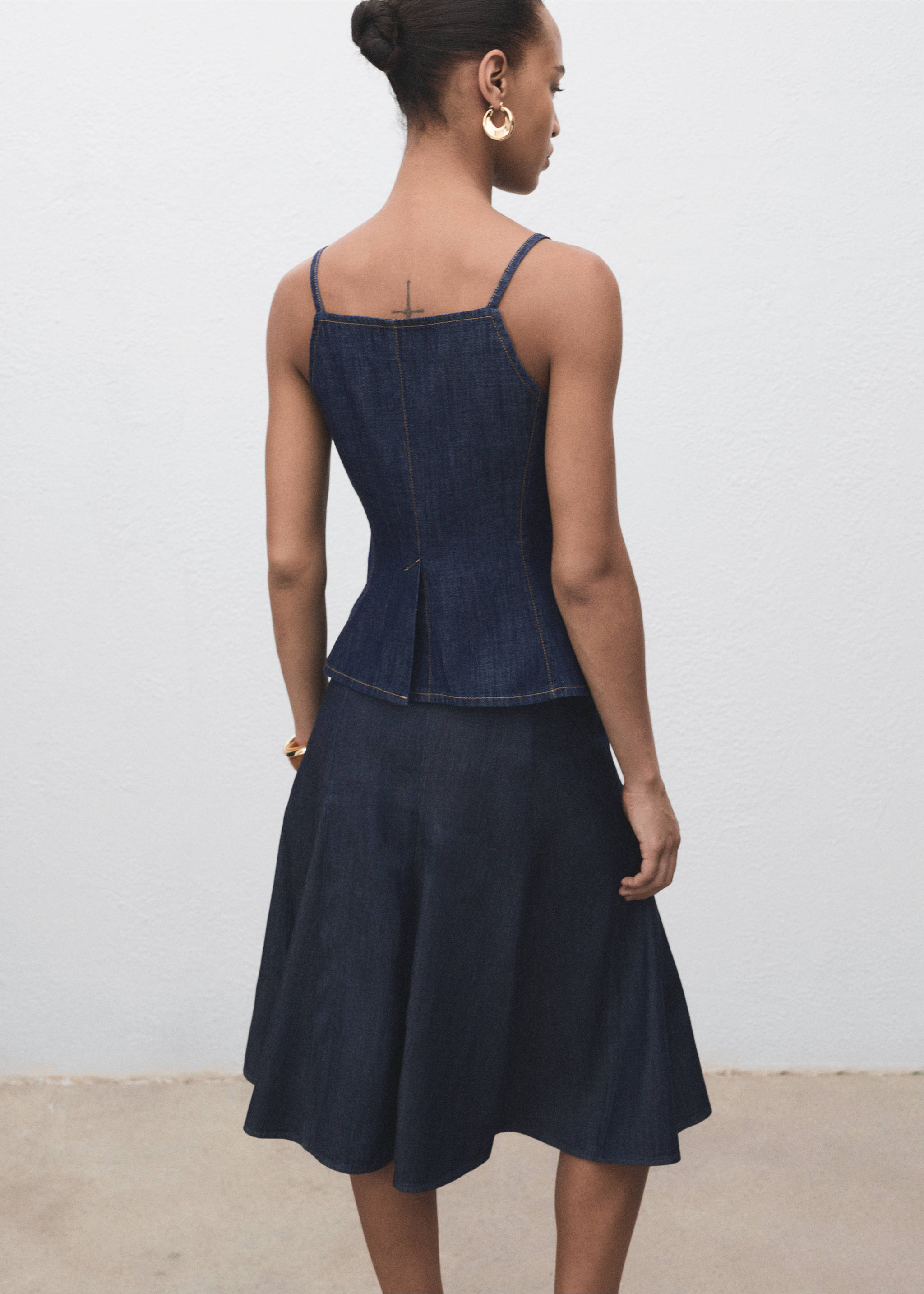 Pleated denim skirt - Reverse of the article, Open Blue. Ref: 17044099-00.