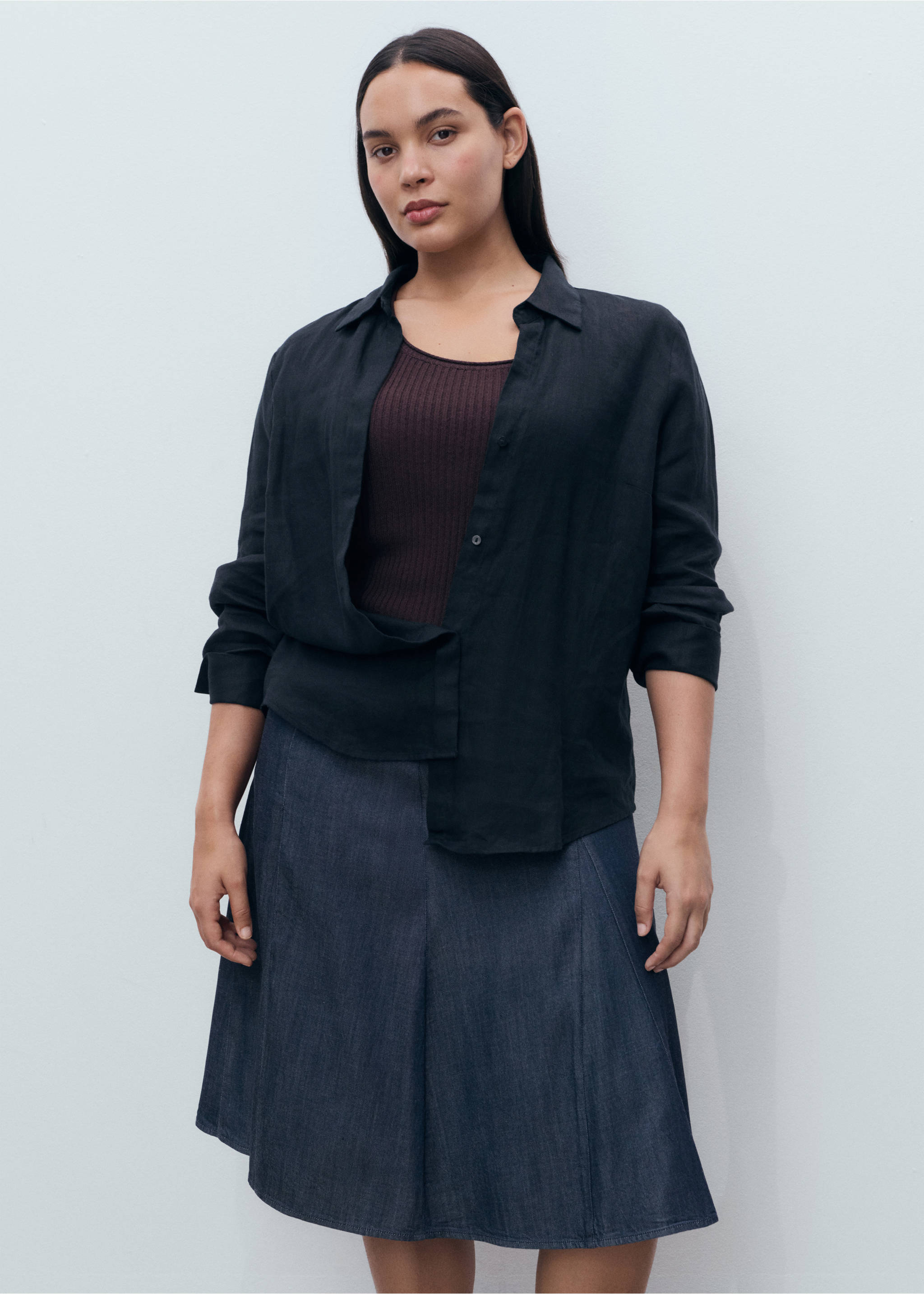 Pleated denim skirt - Details of the article 5, Open Blue. Ref: 17044099-00.