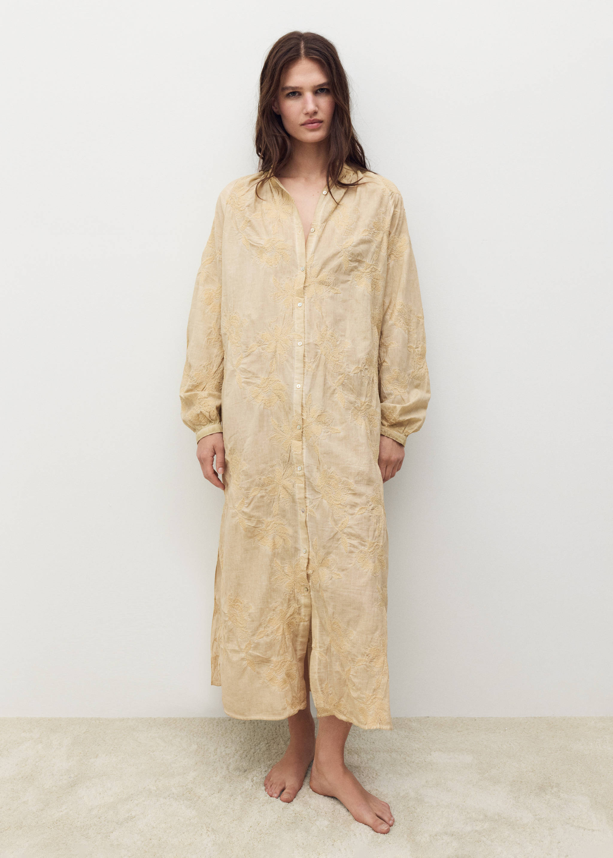 Cămașă de noapte din bumbac cu broderie overdyed - Plan general