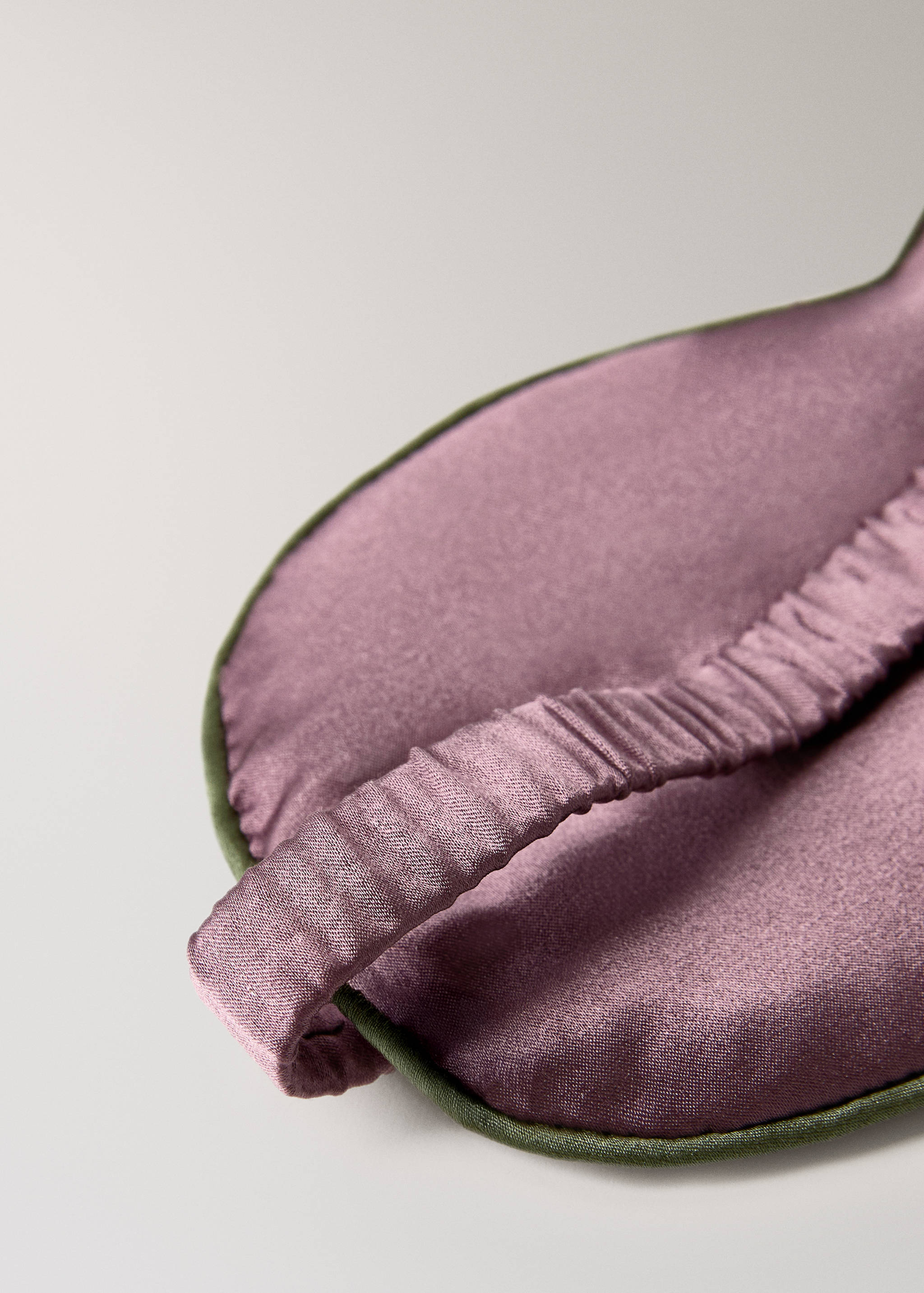 Seiden-Augenmaske mit kontrastierendem Rand - Detail des Artikels 1