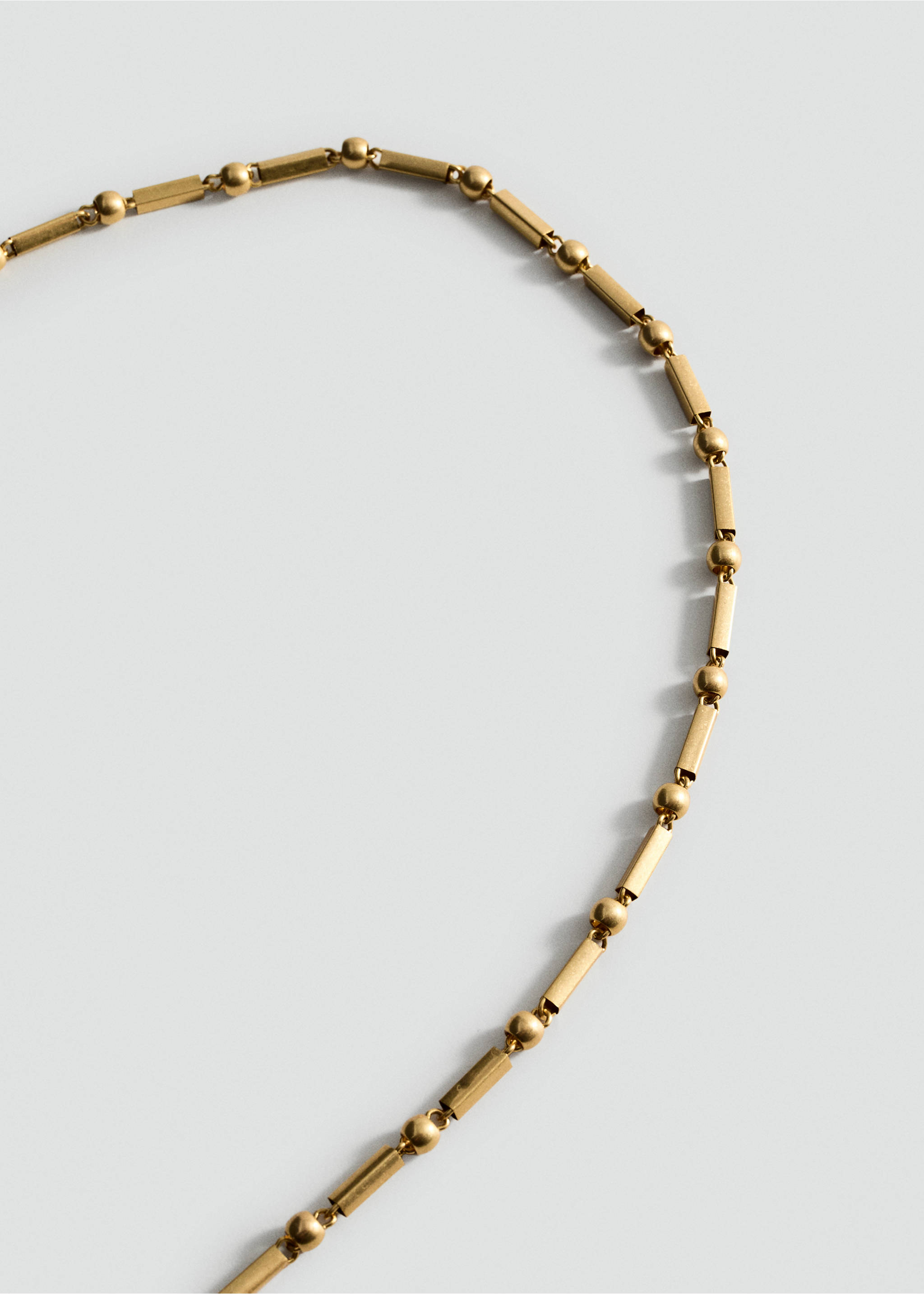 Ceinture fine métallique - Plan moyen, Or. Ref: 17044129-00.