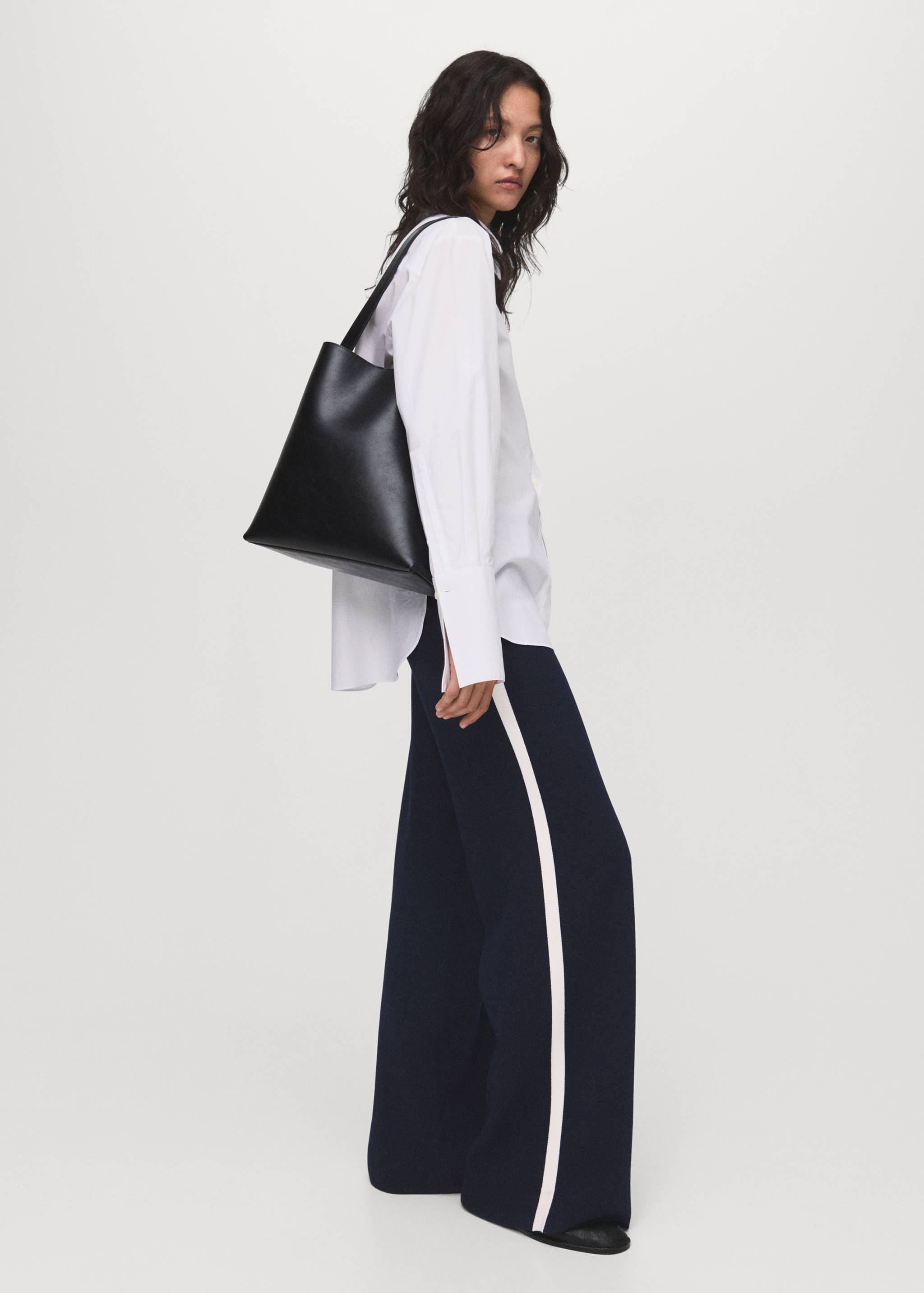 Fine-knit straight-fit trousers - Details of the article 2