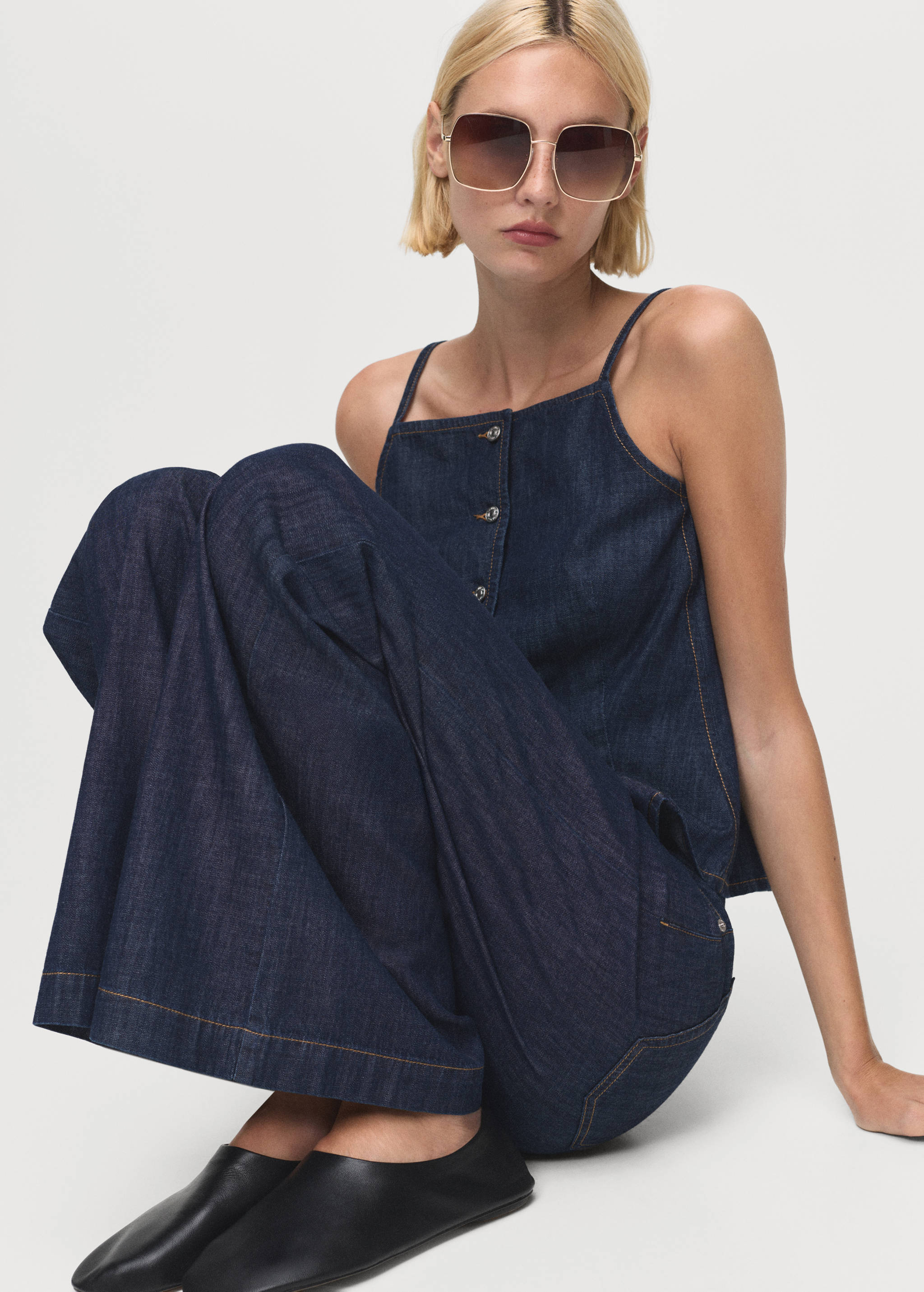 Wide leg mid-rise jeans - Details of the article 2