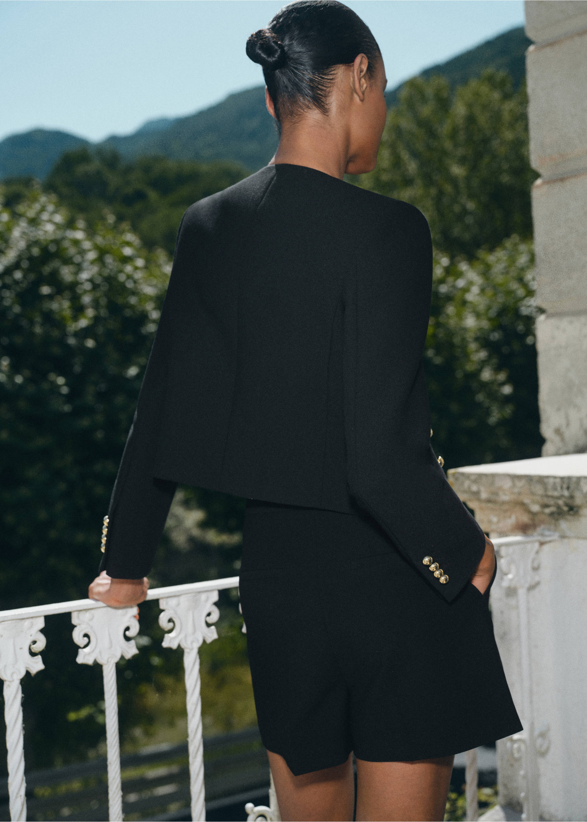 Veste crop boutons - Verso de l’article, Noir. Ref: 17044144-00.