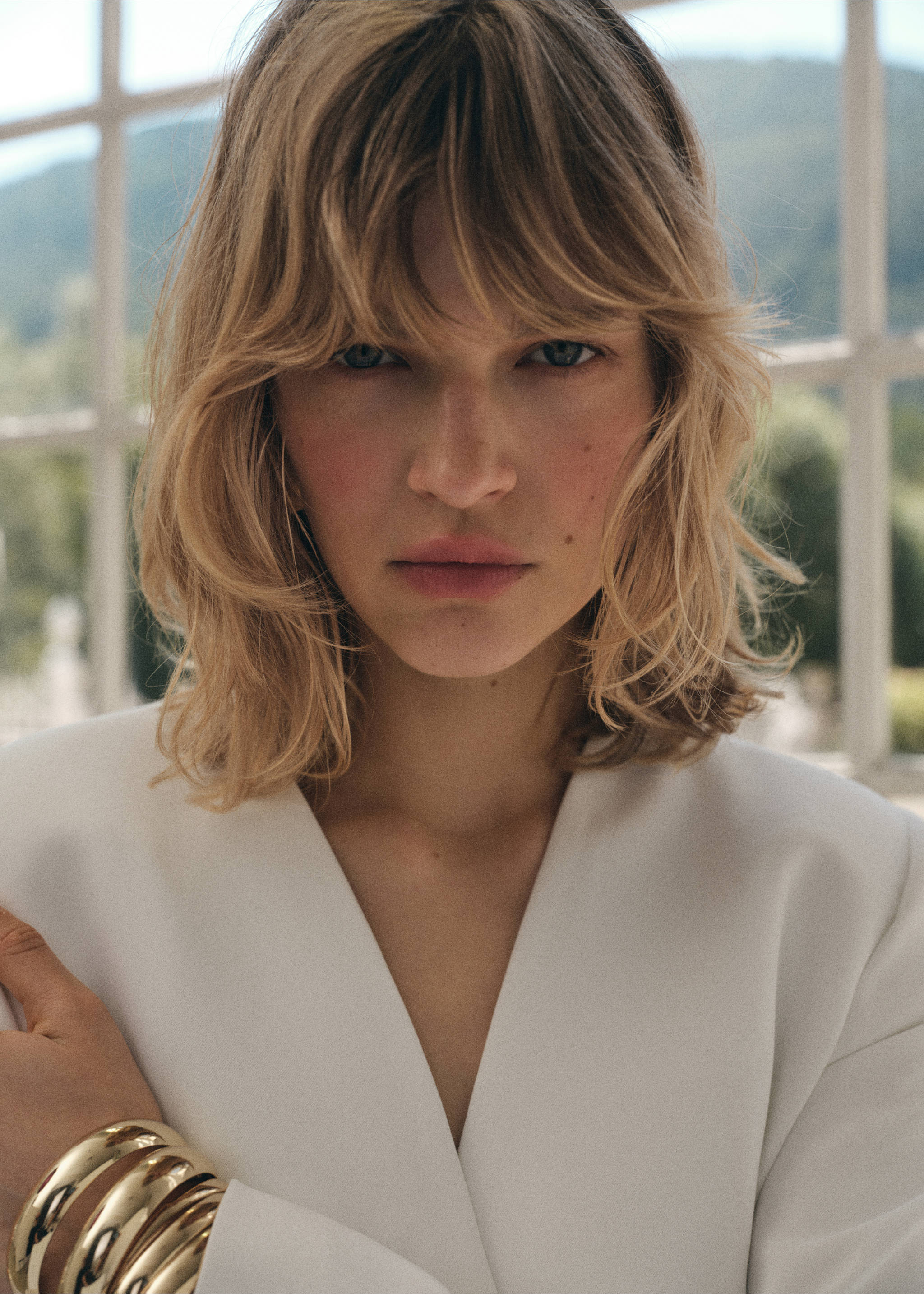 Double-breasted suit blazer - Details of the article 1, White. Ref: 17044147-00.