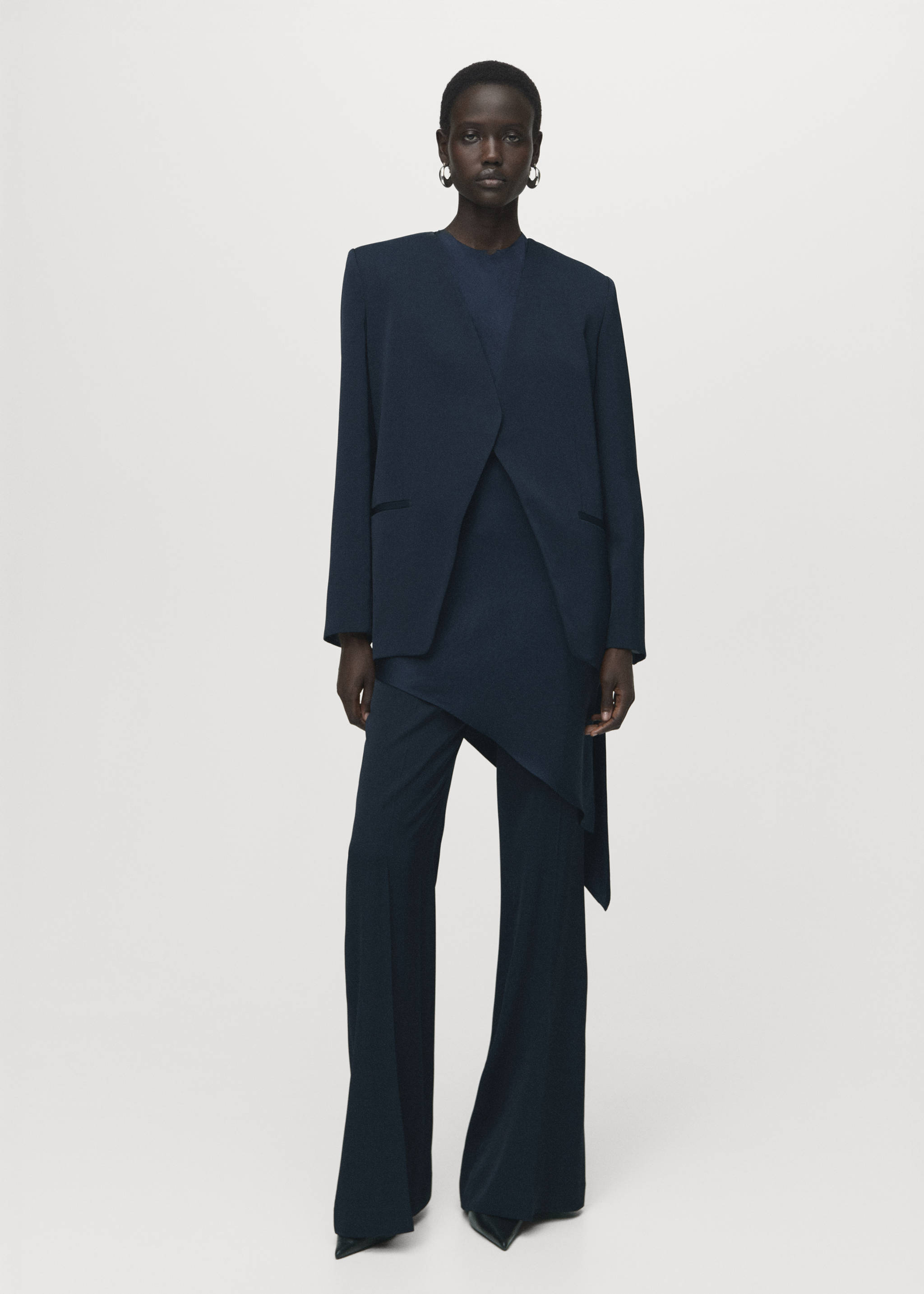 Double-breasted suit blazer - General plane