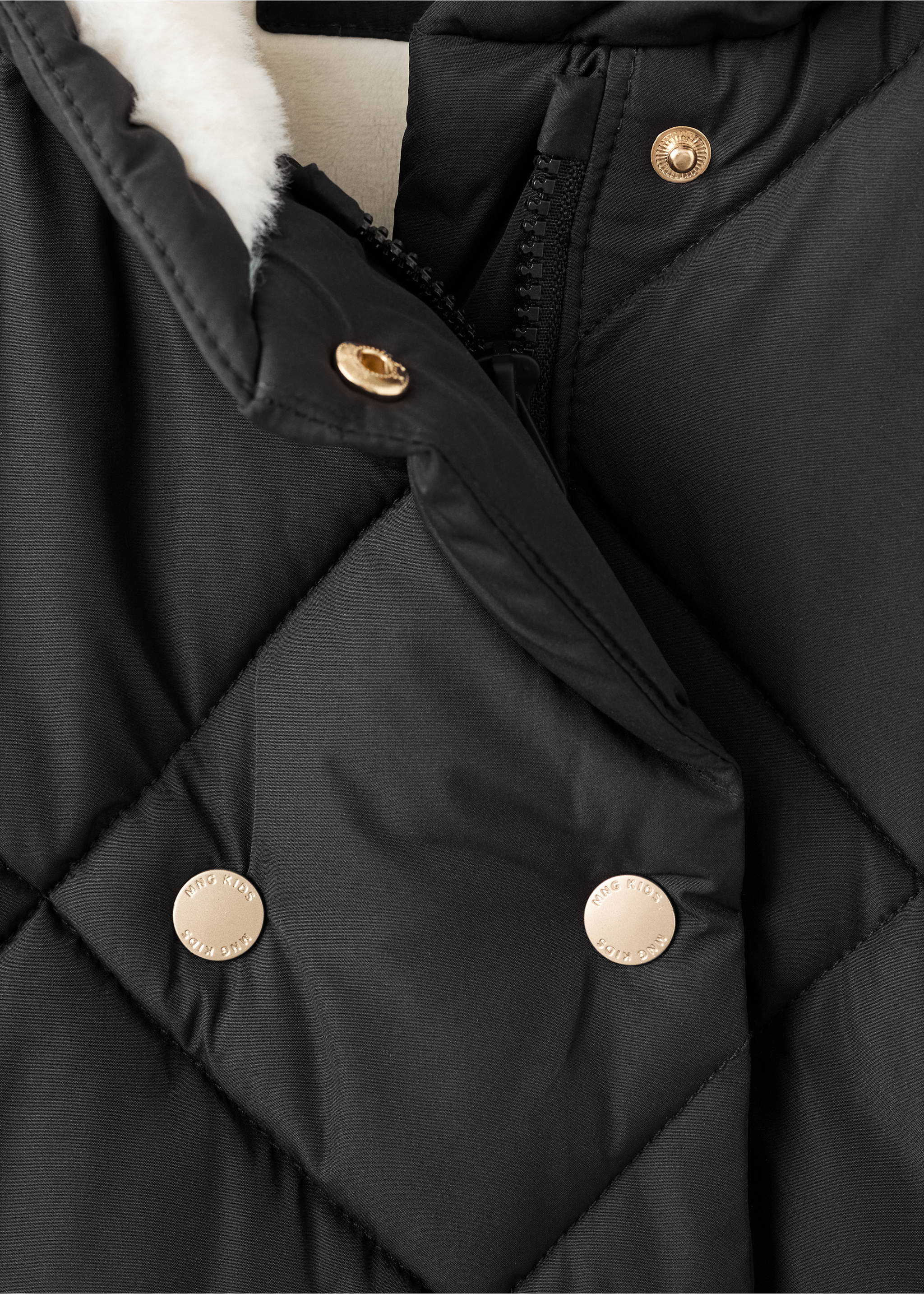 Long anorak with fur-effect lining - Details of the article 8, Black. Ref: 17044407-00.
