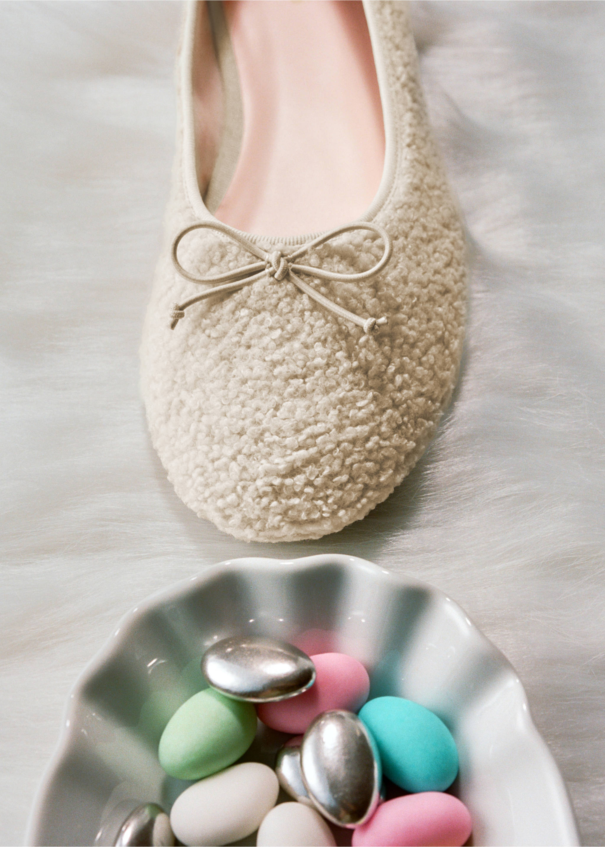 Sheepskin ballet flats - Details of the article 5, Off White. Ref: 17044412-00.