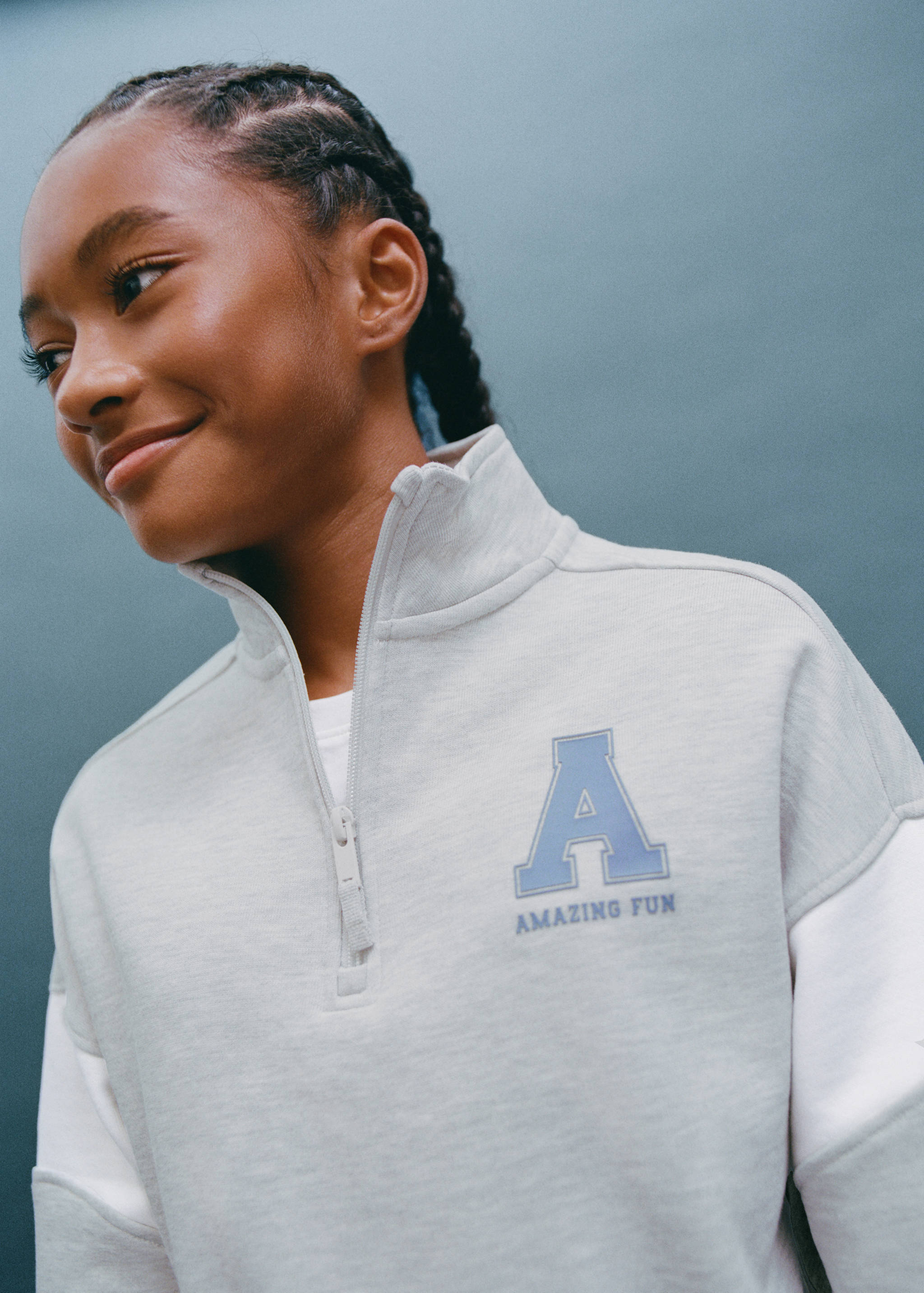 Sweatshirt mit Perkinskragen - Detail des Artikels 5