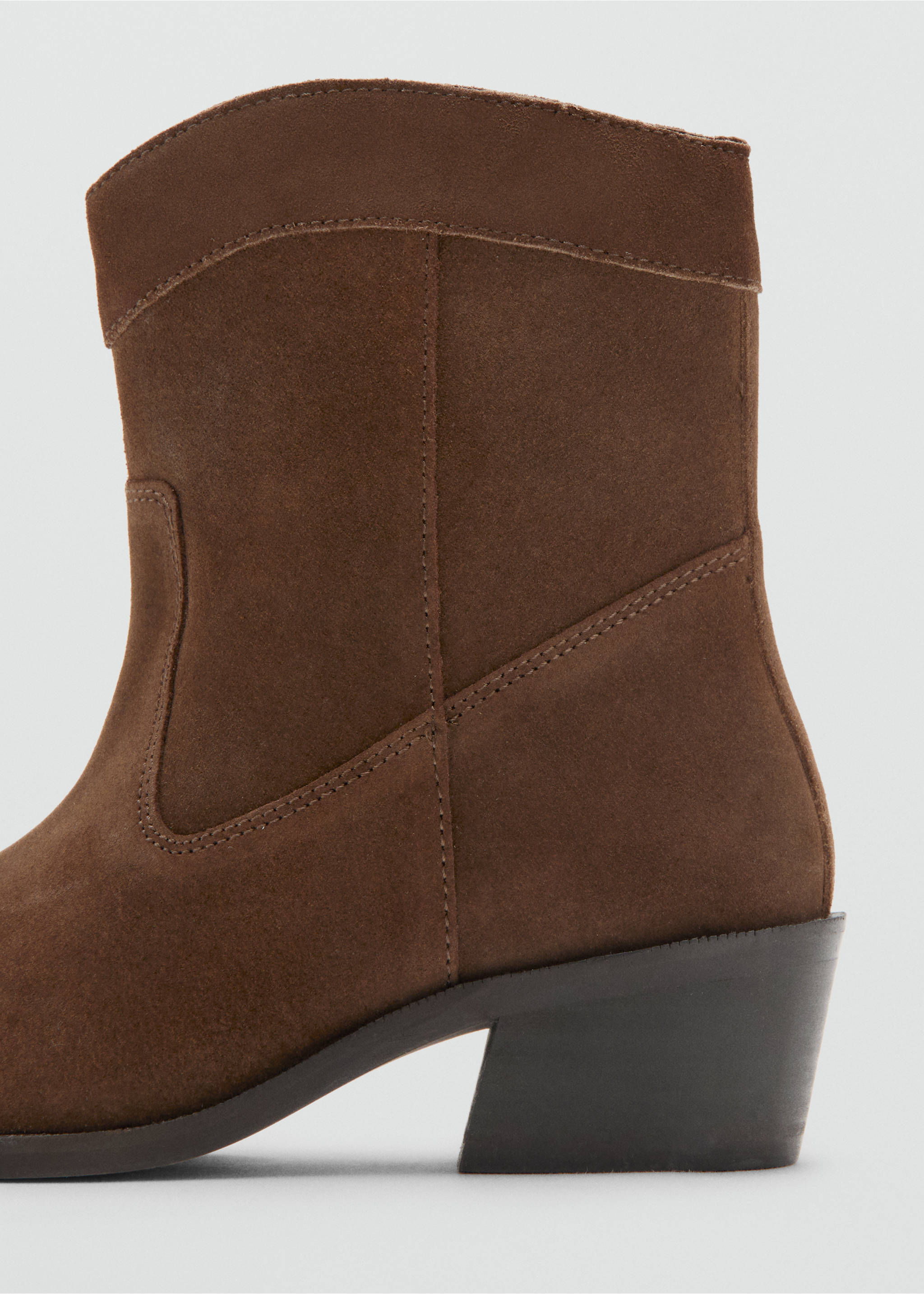 Suede leather ankle boots - Details of the article 1, Brown. Ref: 17044424-00.