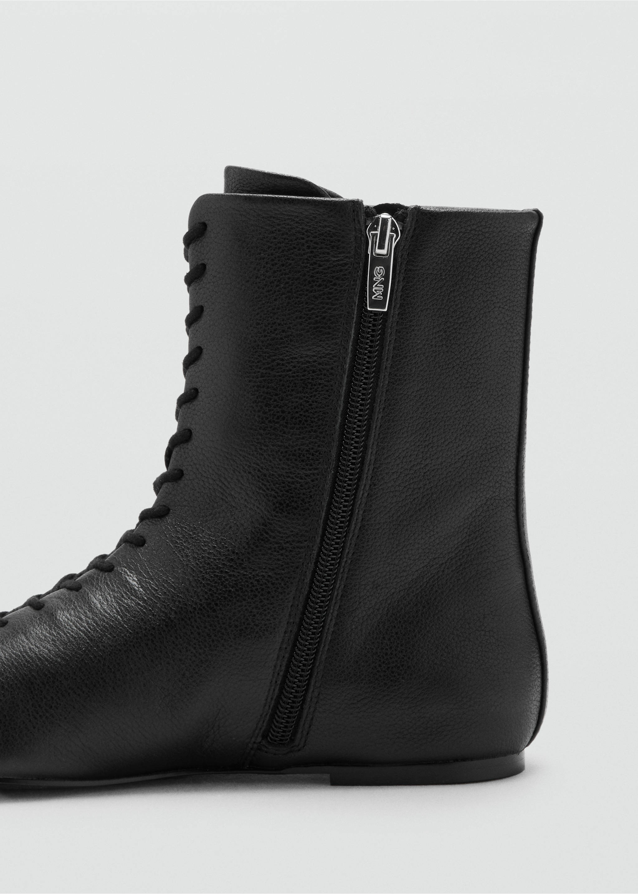Lace-up leather ankle boots - Details of the article 1, Black. Ref: 17044429-00.