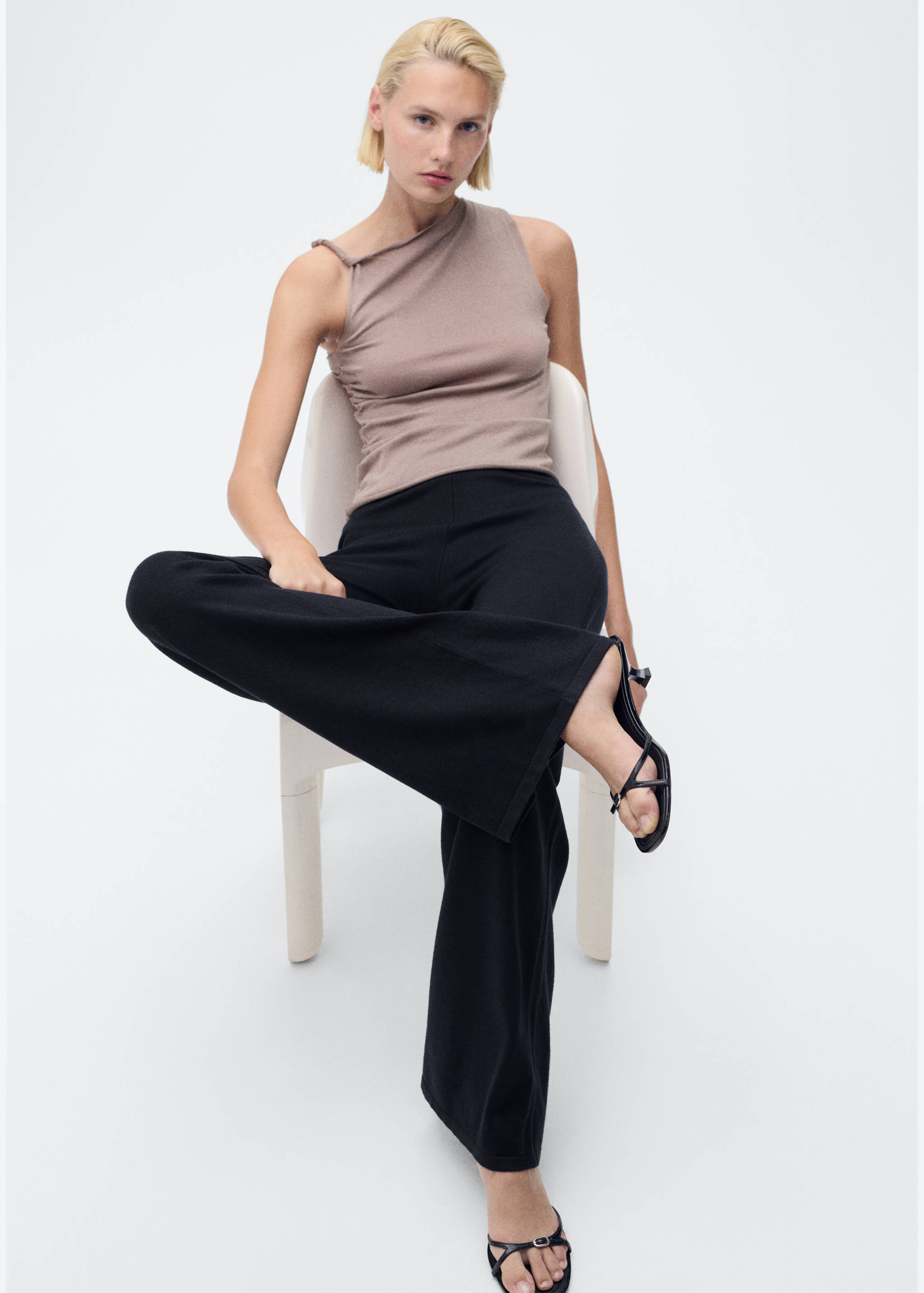 Fine-knit wide leg trousers - Details of the article 2