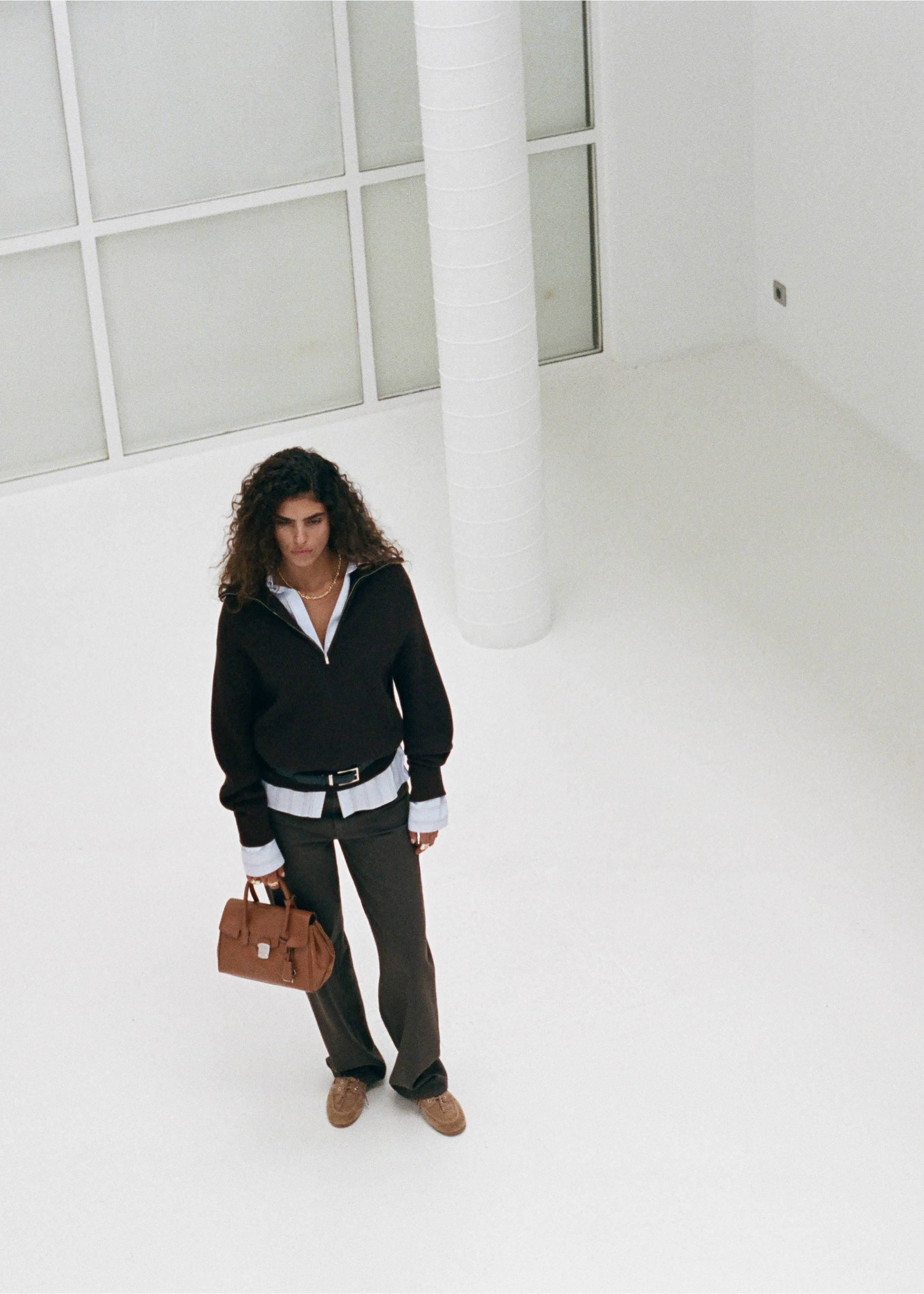 Miami medium-rise straight-fit jeans - Details of the article 7, Chocolate. Ref: 17044782-00.