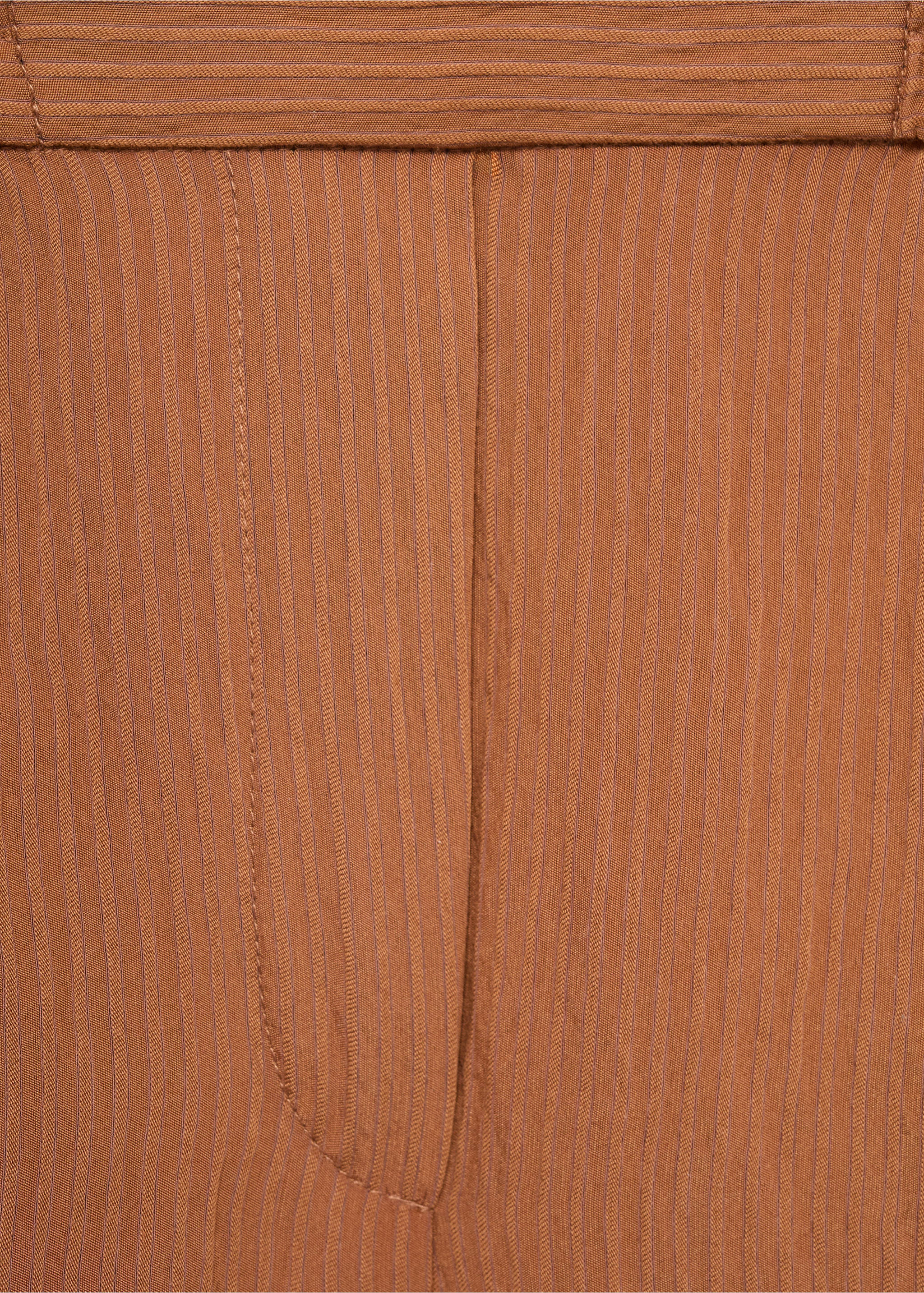 Textured shorts with contrasting trim - Details of the article 0, Brown. Ref: 17044787-00.
