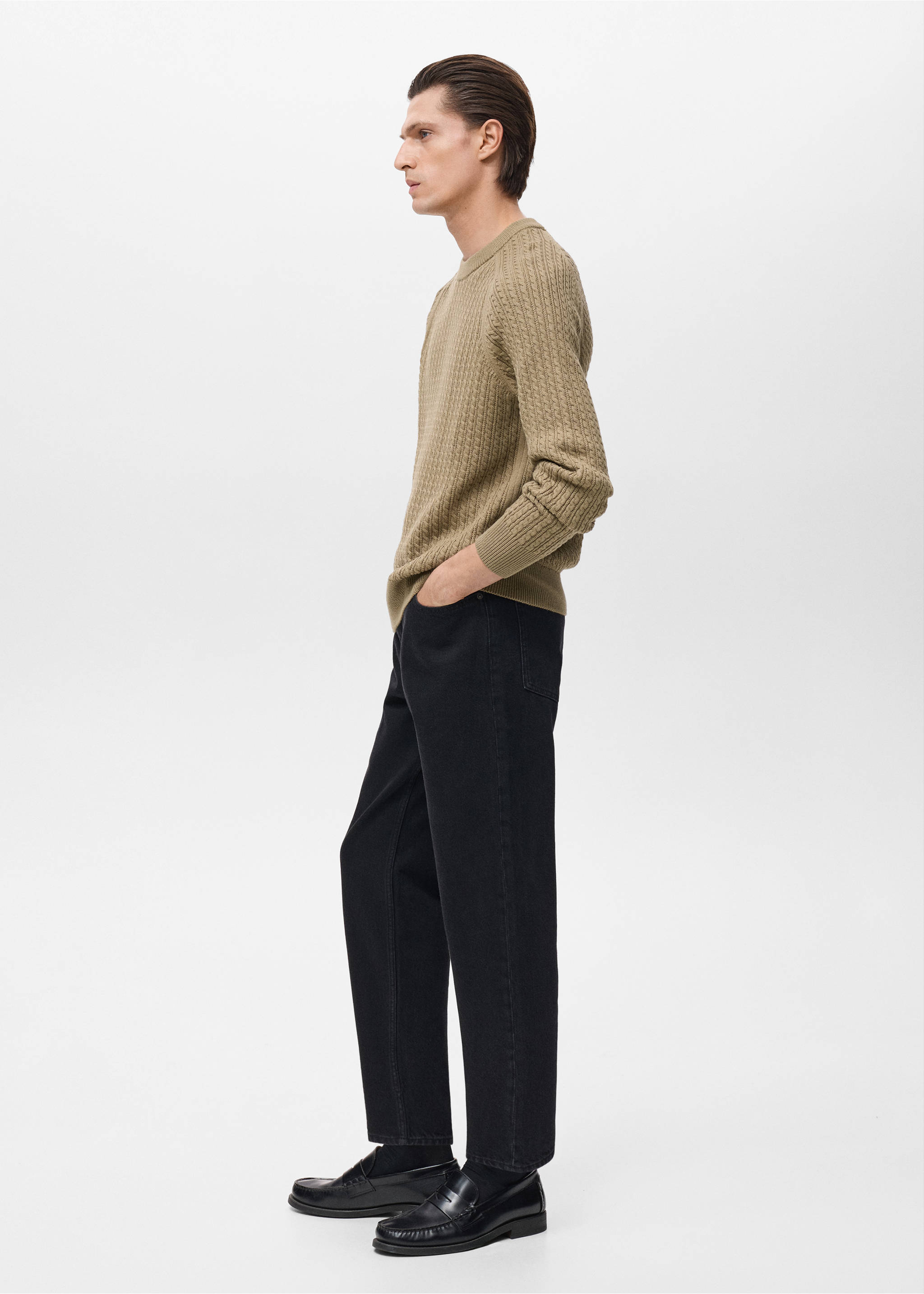 Khaki green cable-knit crew-neck jersey with long sleeves., Sand. Ref: 17045150-00.