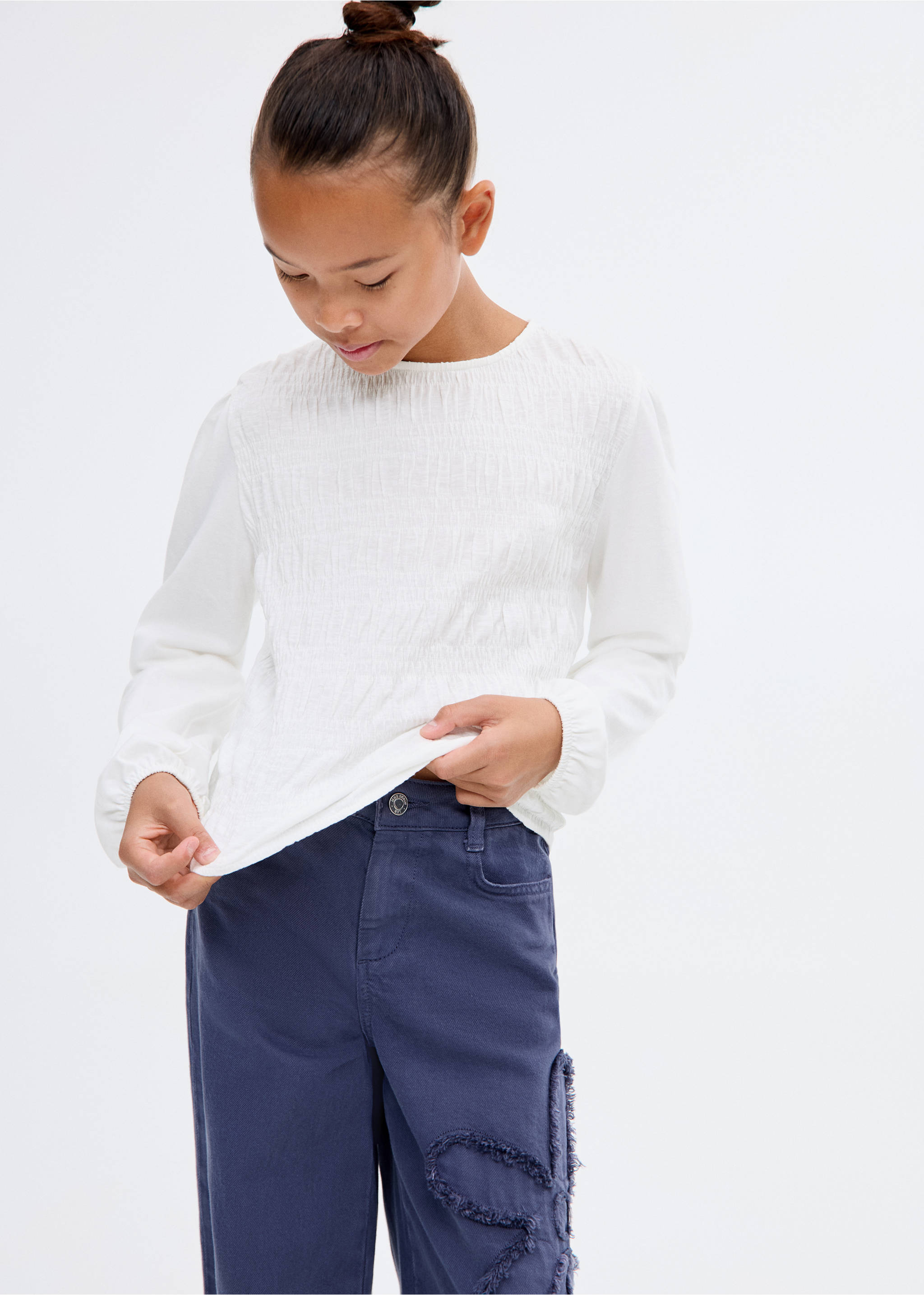 Long-sleeved t-shirt with ruffles - Details of the article 1, Off White. Ref: 17045157-00.