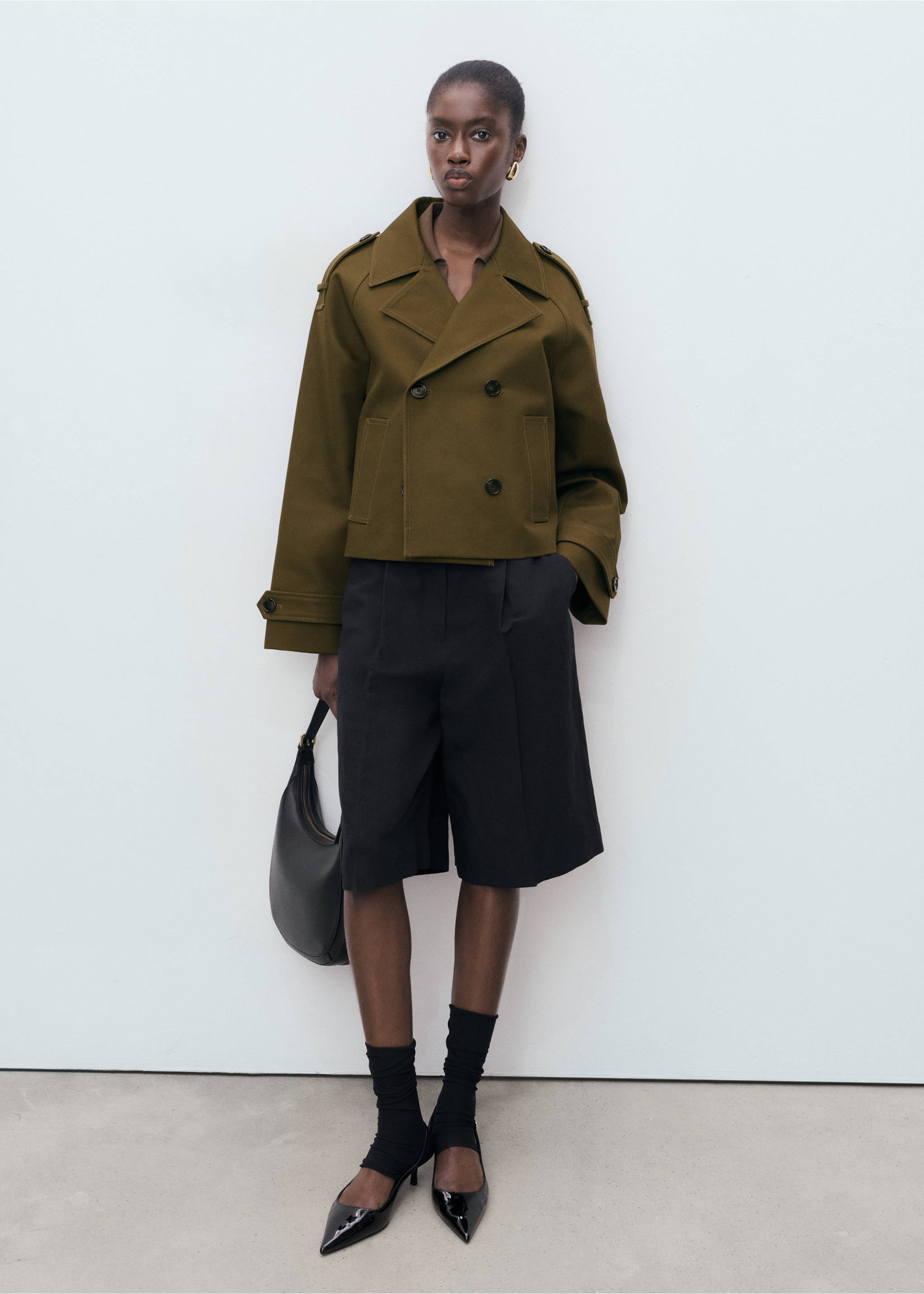 Oversized short double-breasted trench coat - General plane, Khaki. Ref: 17045161-00.