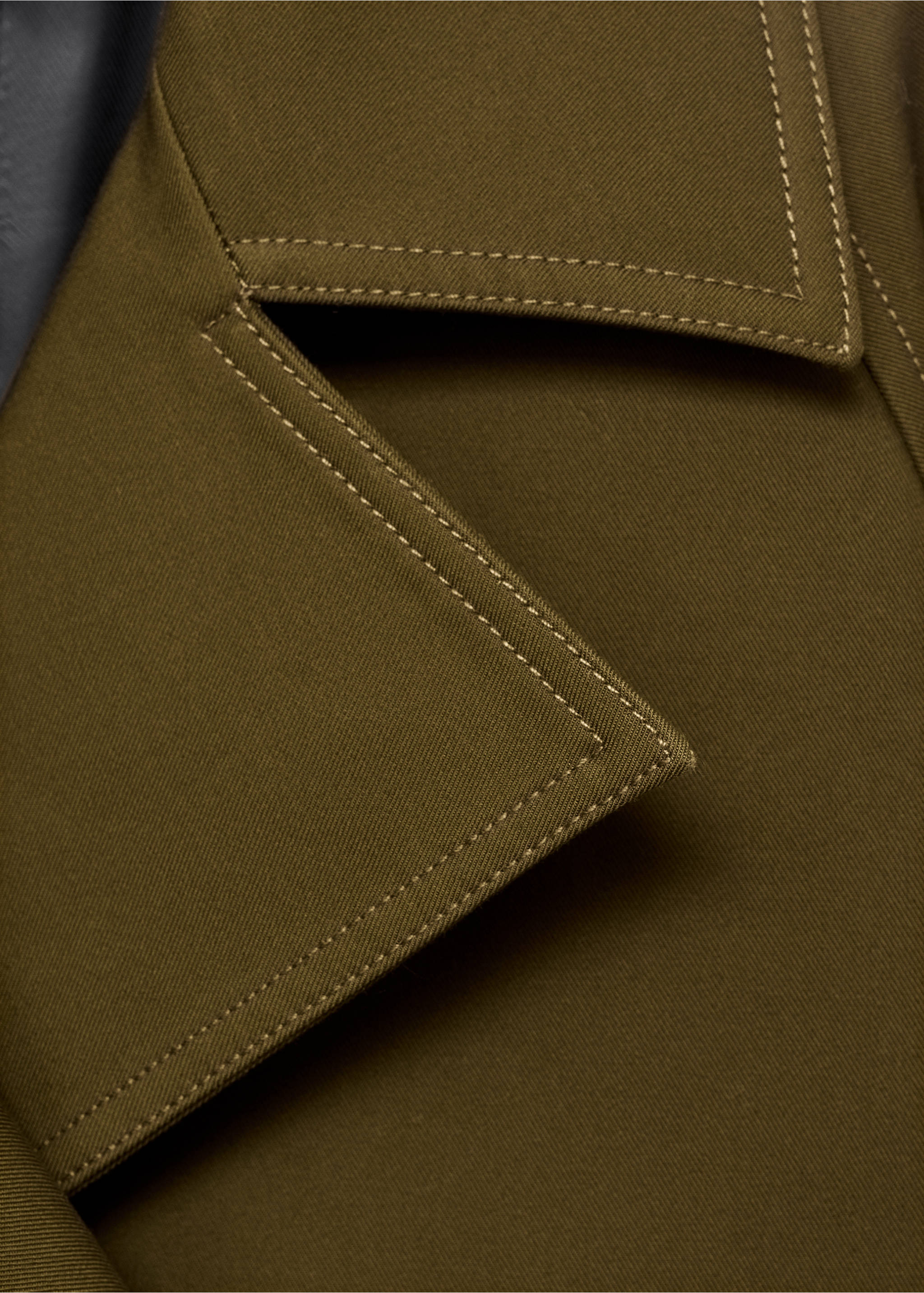 Oversized short double-breasted trench coat - Details of the article 0, Khaki. Ref: 17045161-00.