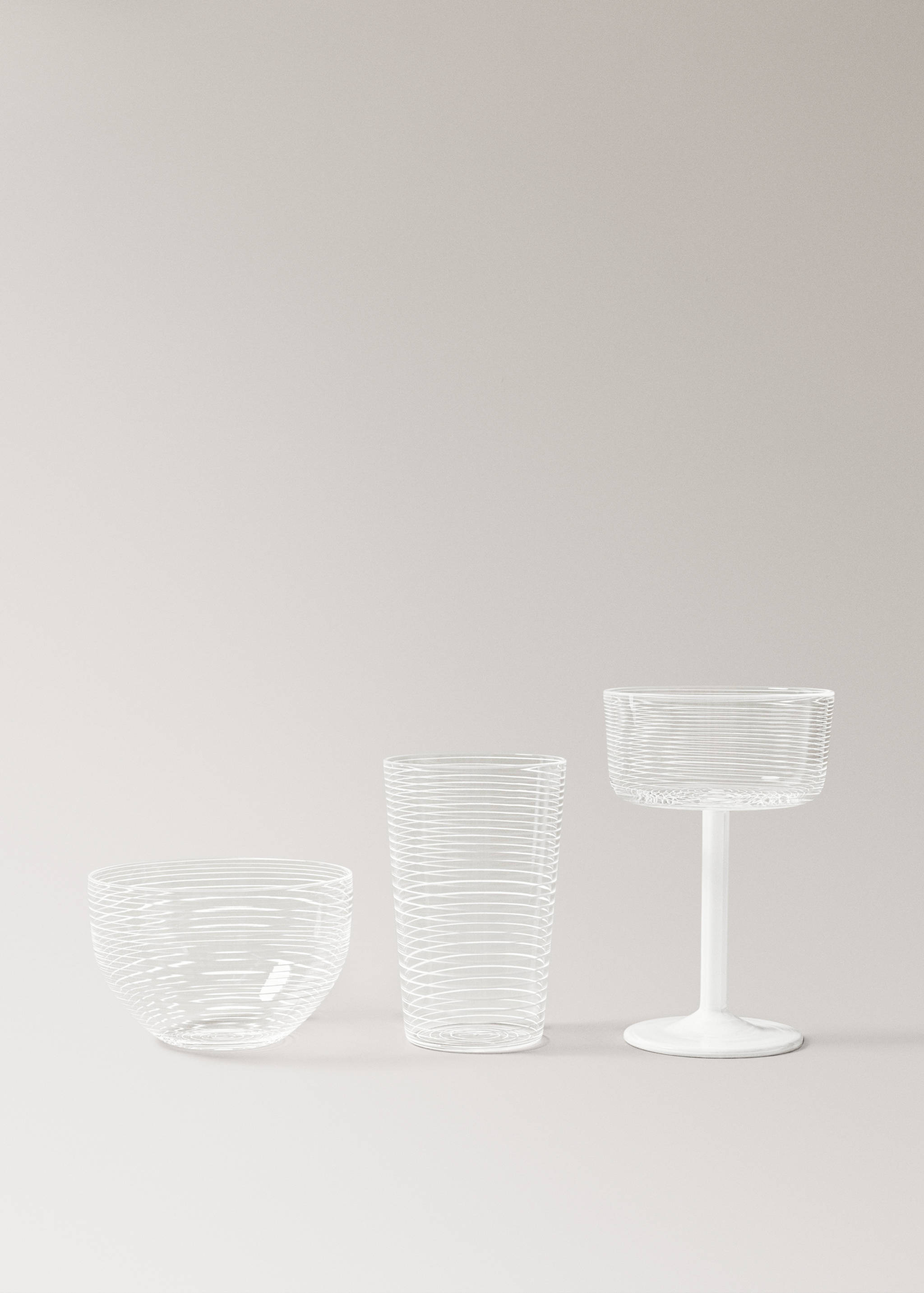 Borosilicate tumbler with lines - Details of the article 3