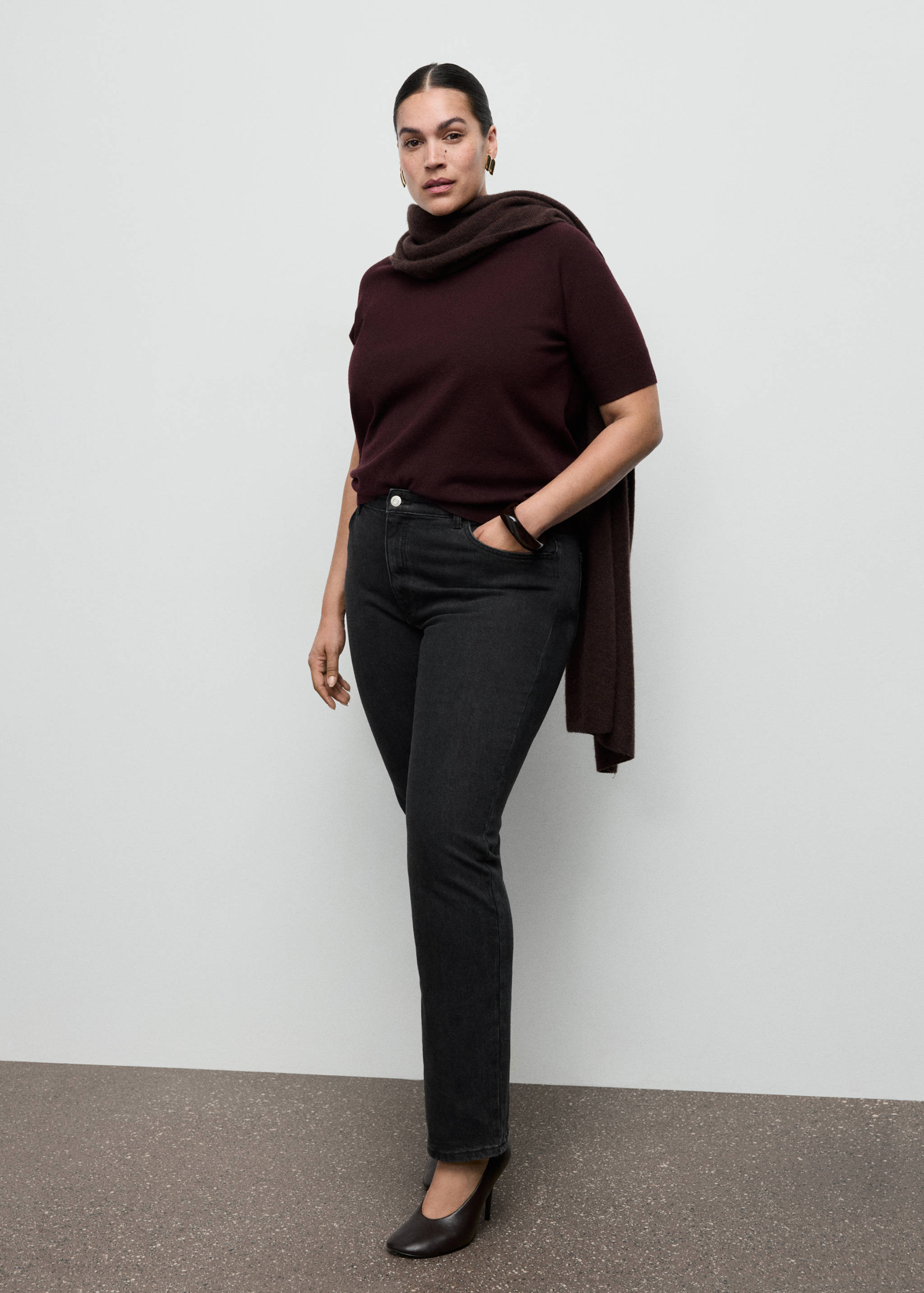 Slim-fit high-waist jeans - Details of the article 3