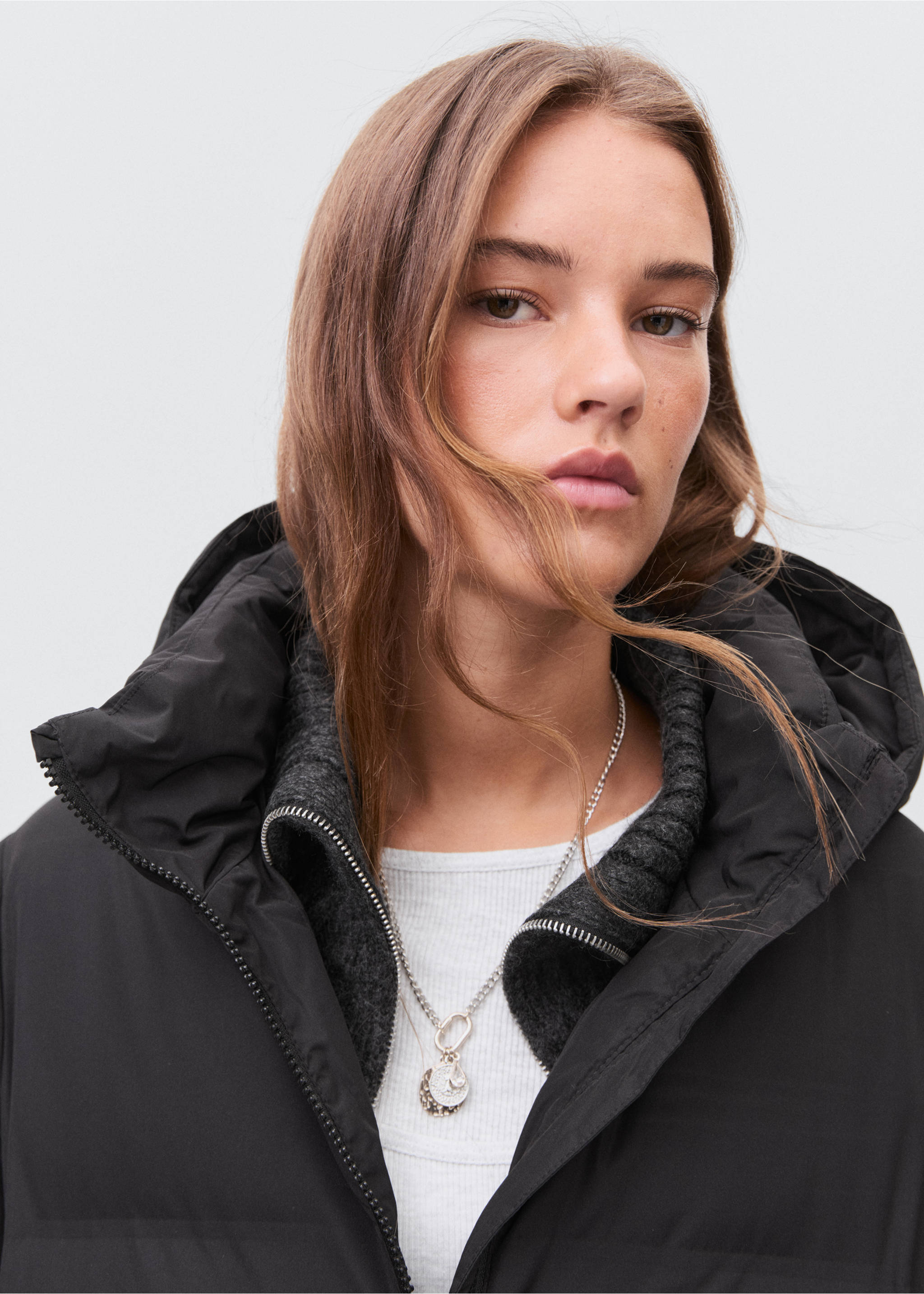 Quilted long coat - Details of the article 1, Black. Ref: 17045786-00.