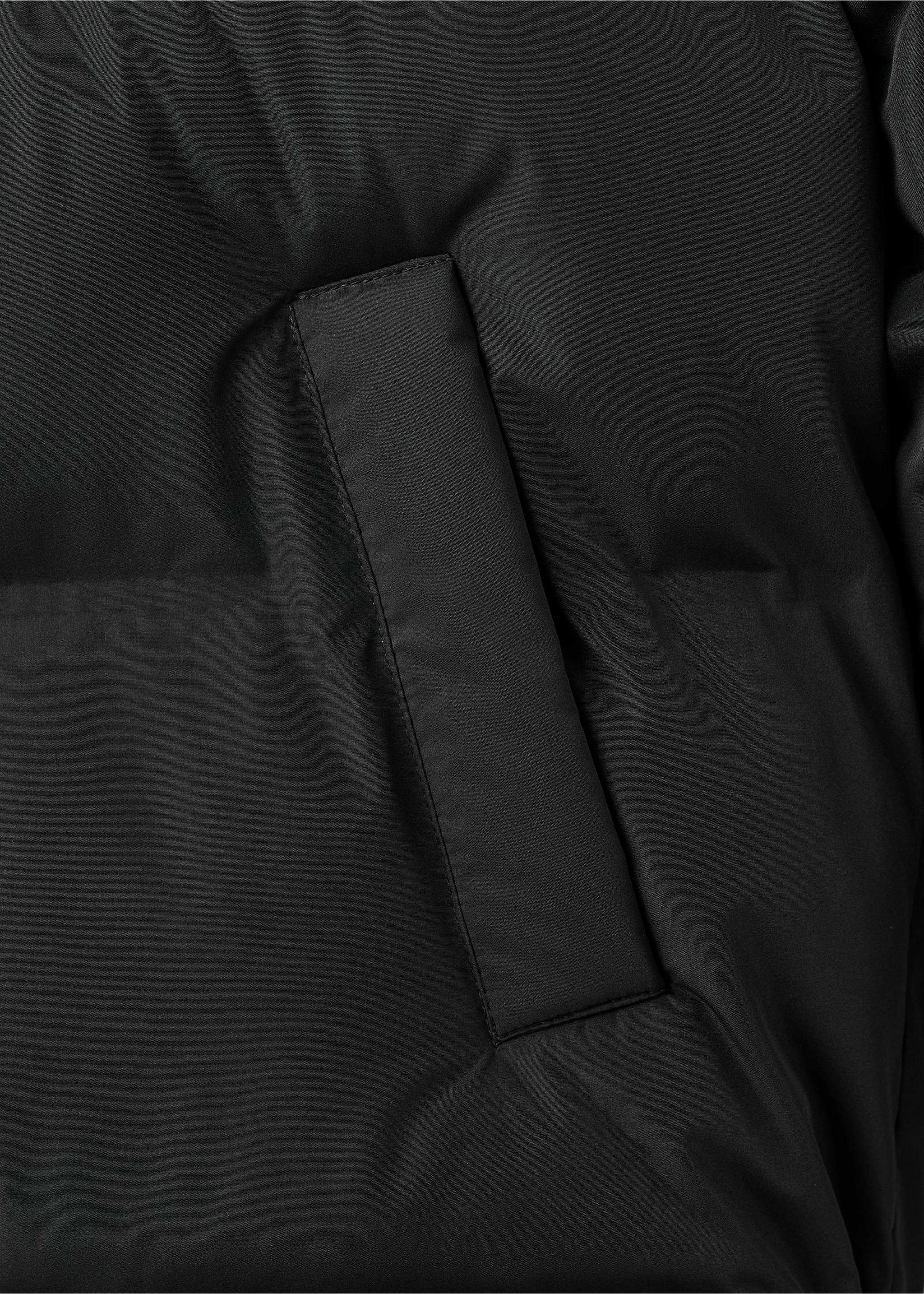 Quilted long coat - Details of the article 8, Black. Ref: 17045786-00.