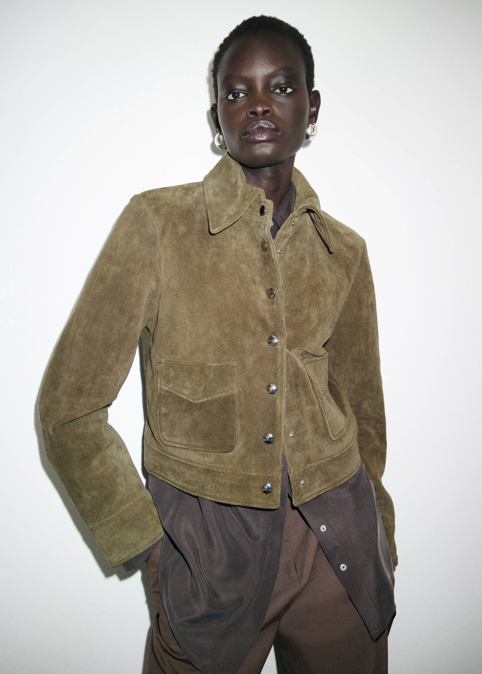 Veste en cuir fermeture par boutons - Plan moyen