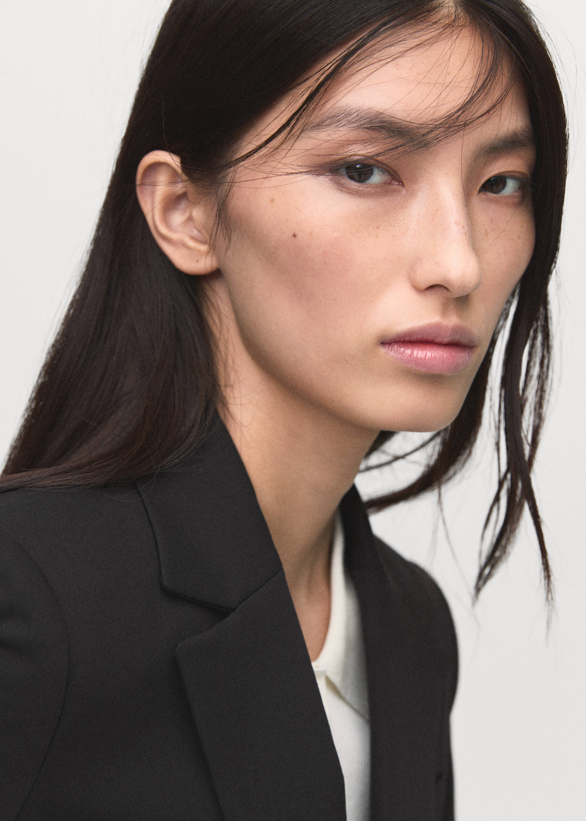 Fitted suit blazer - Details of the article 1