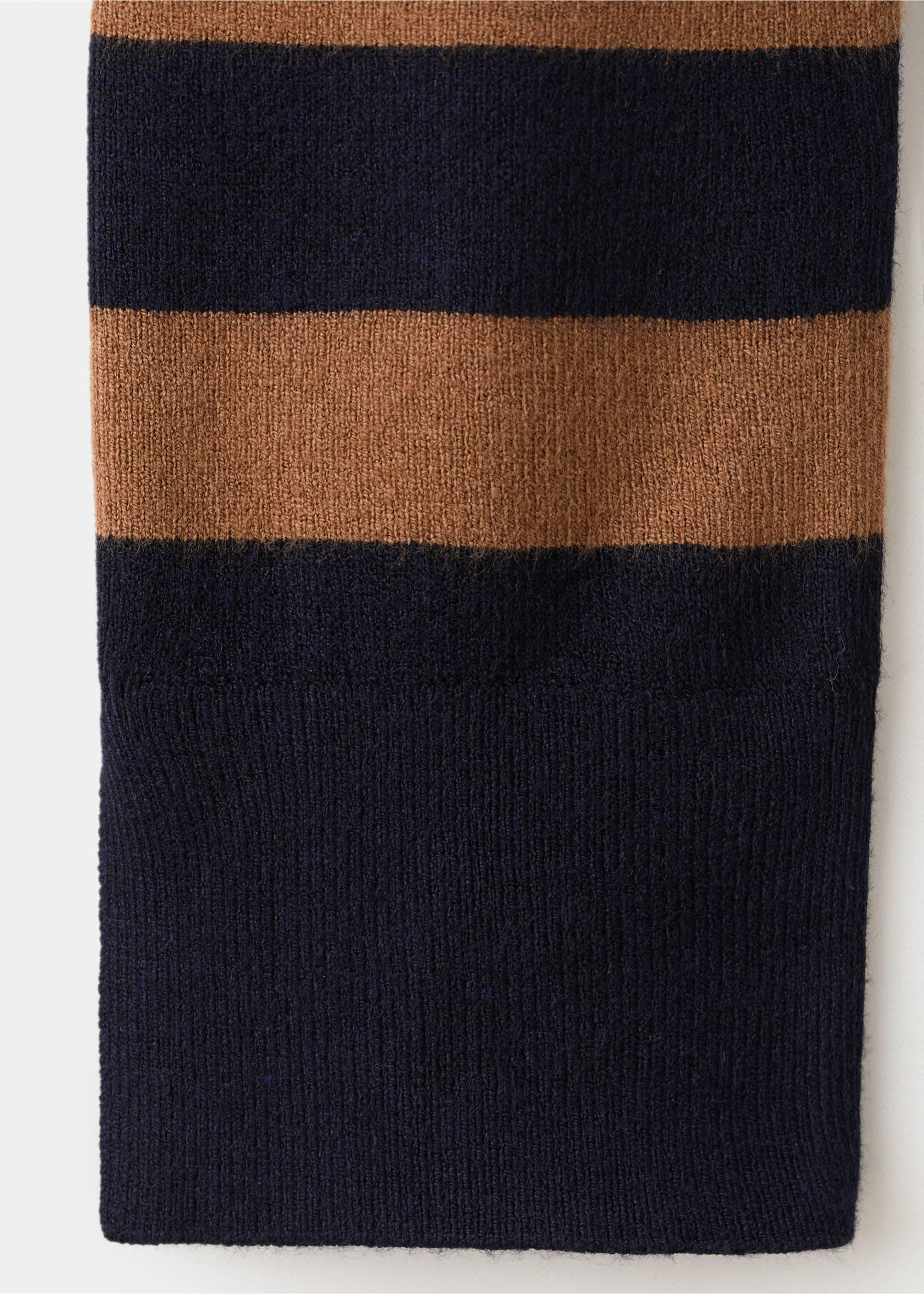 Cardigan with cuff opening - Details of the article 0, Tobacco Brown. Ref: 17045809-00.