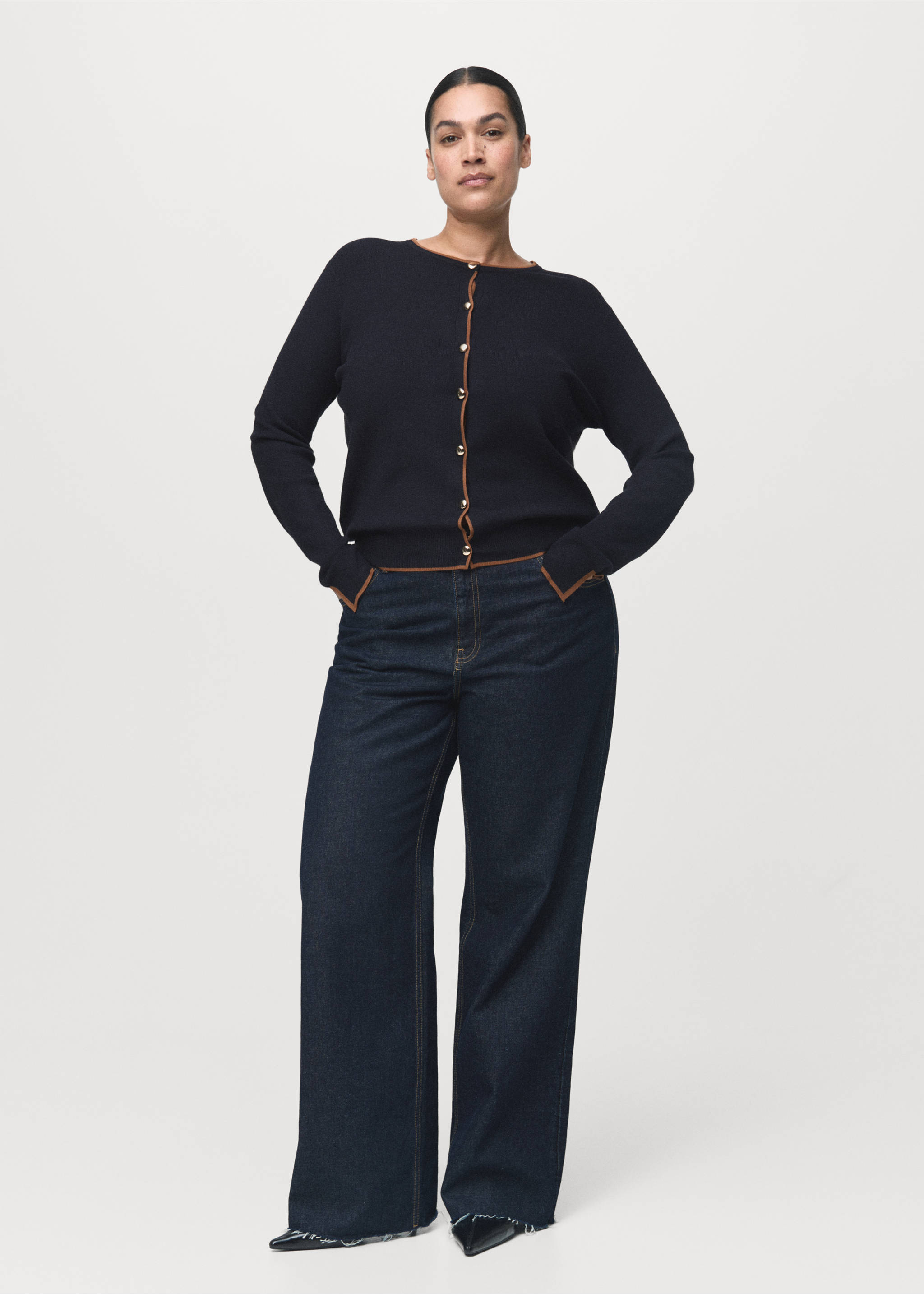 Cardigan with cuff opening - Details of the article 3, Dark Navy. Ref: 17045809-00.