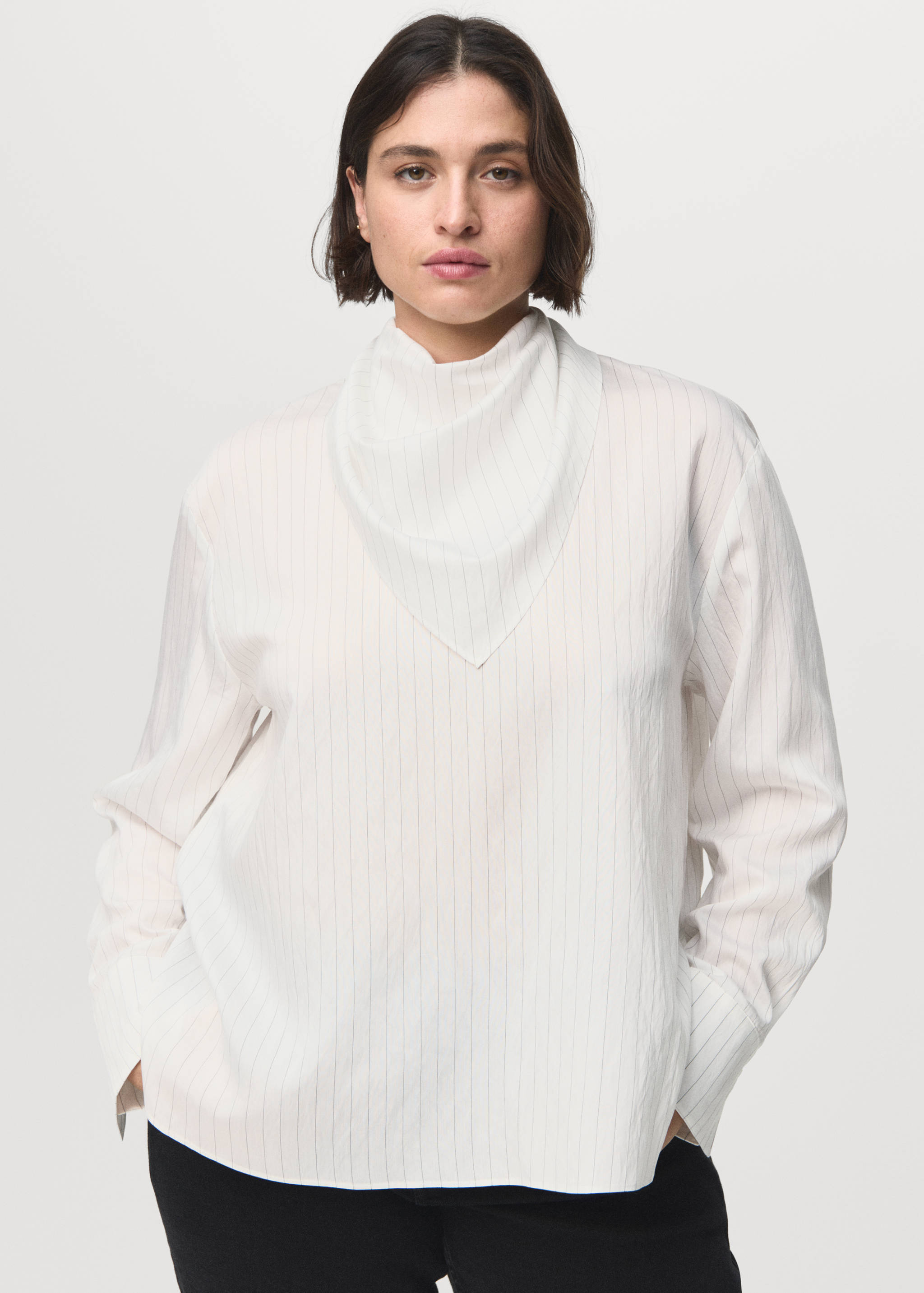 Striped blouse with handkerchief - Details of the article 5