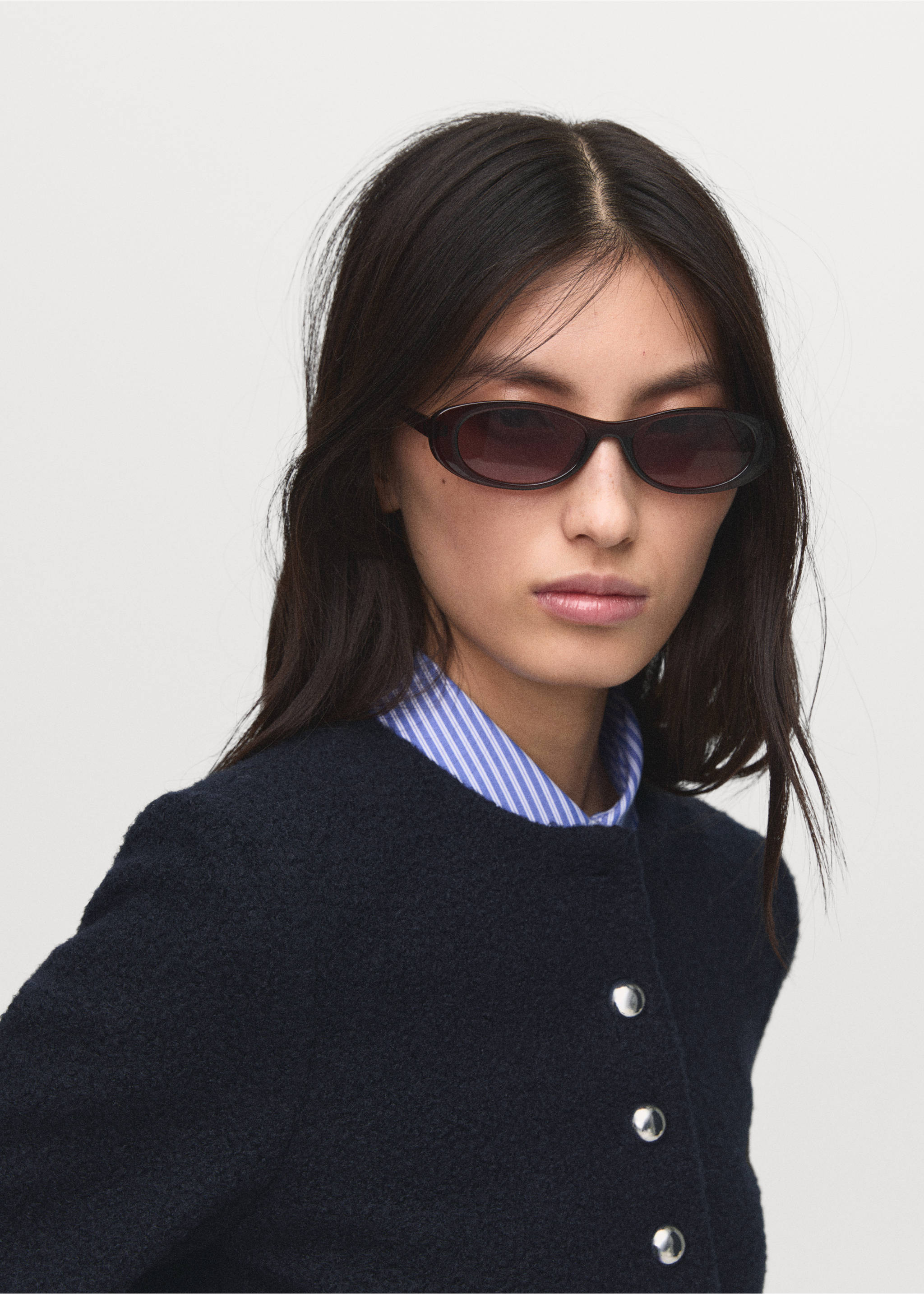 Bouclé-Jacke mit Schmuckknöpfen - Detail des Artikels 1, Marineblau. Ref: 17045817-00.