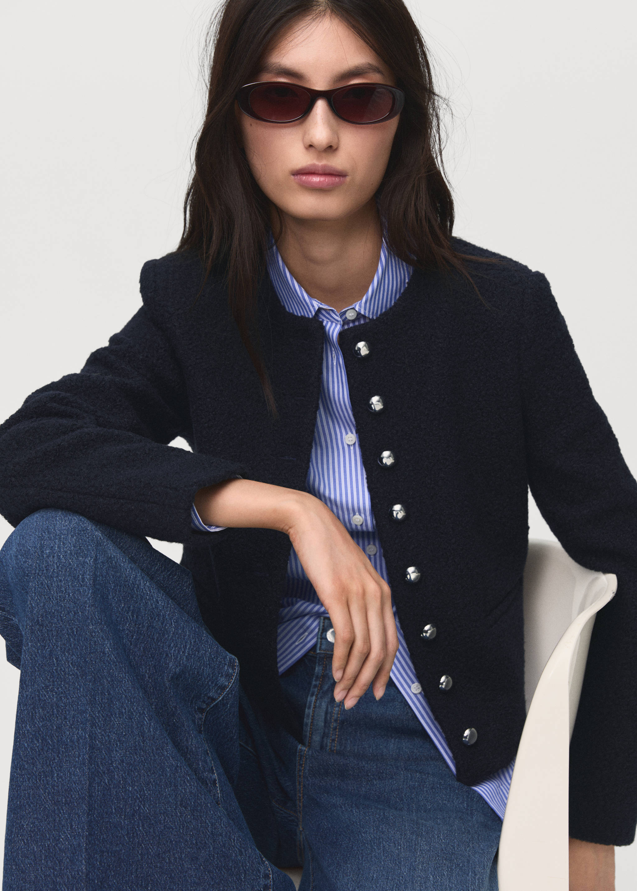 Bouclé-Jacke mit Schmuckknöpfen - Detail des Artikels 2