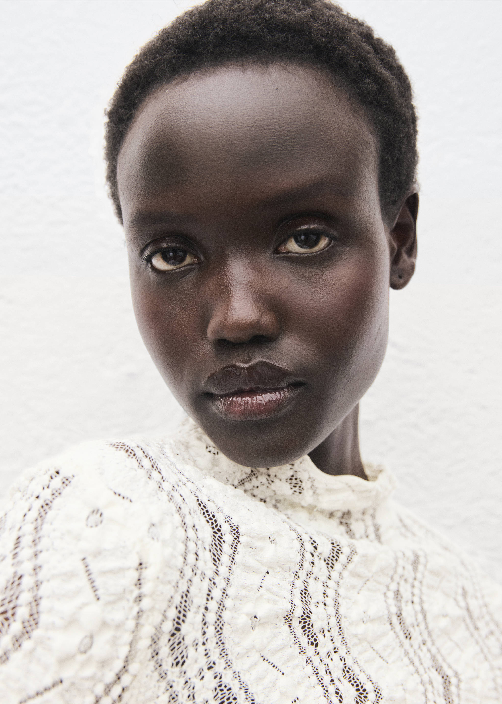 Openwork sweater with perkins collar - Details of the article 1, Off White. Ref: 17045822-00.