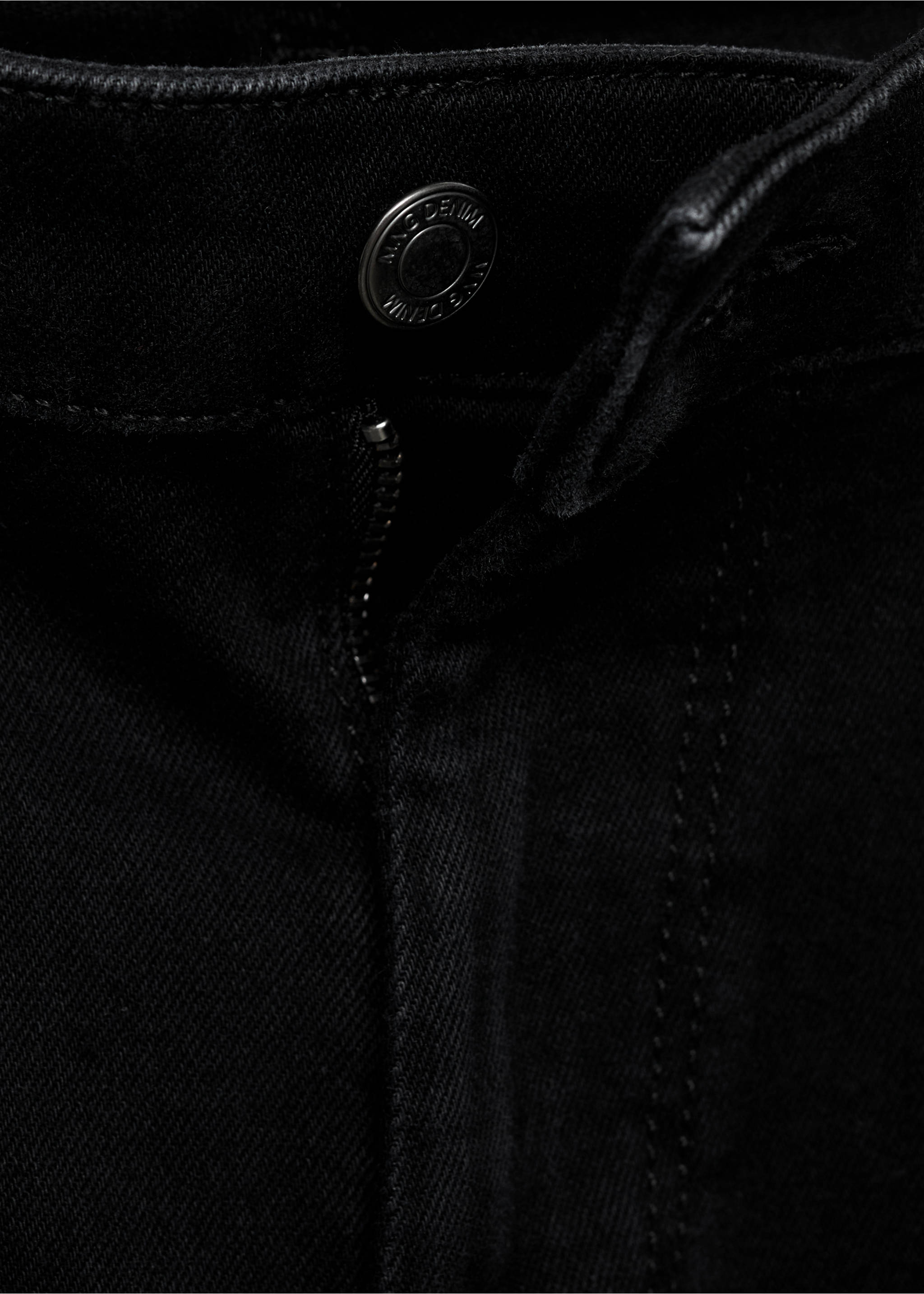 Jean Patrick slim fit Ultra Soft Touch - Détail de l'article 8, Black denim. Ref: 17045970-00.