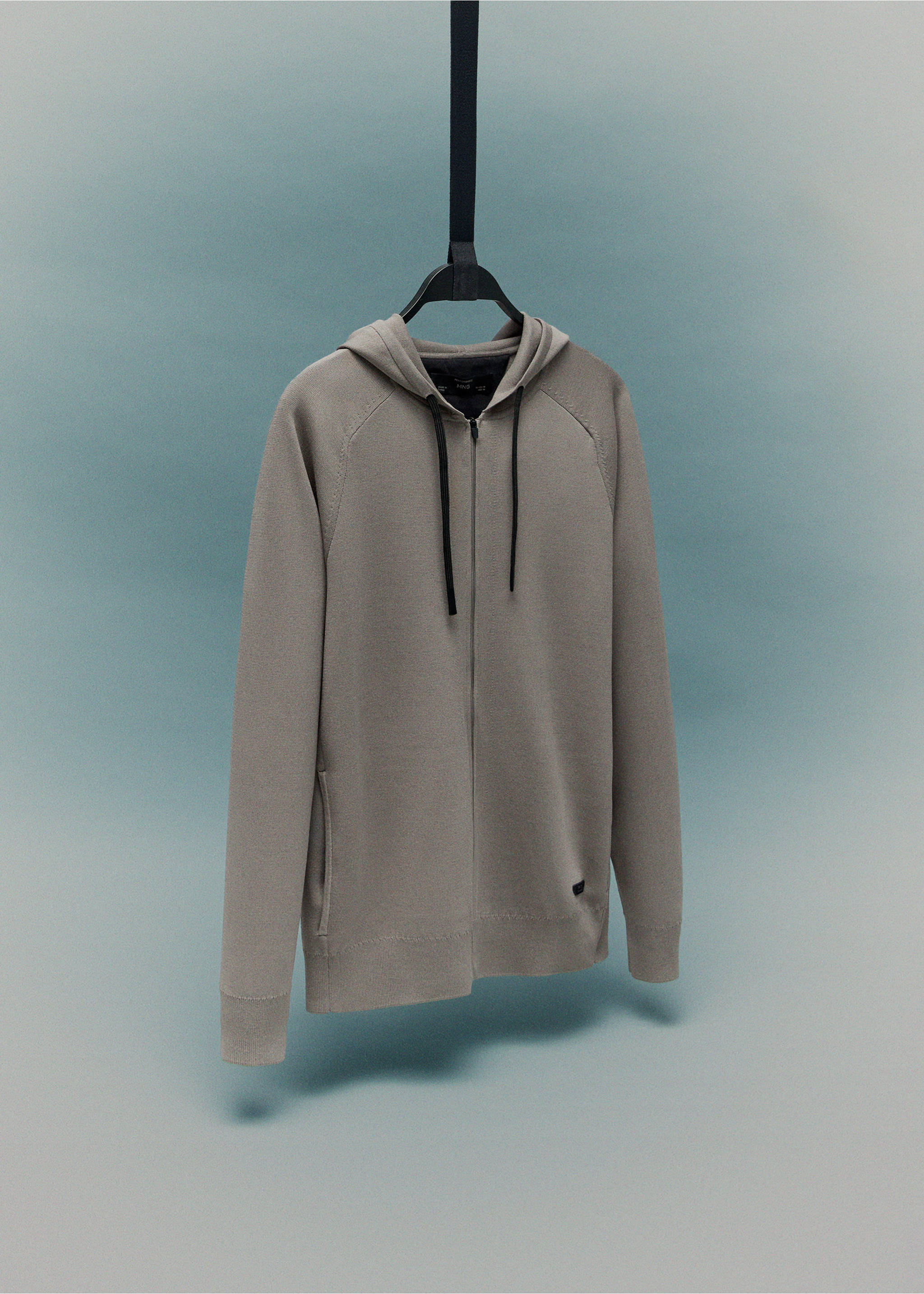 Thermoregulating zip-up sweatshirt - Details of the article 9, Medium Brown. Ref: 17045973-00.