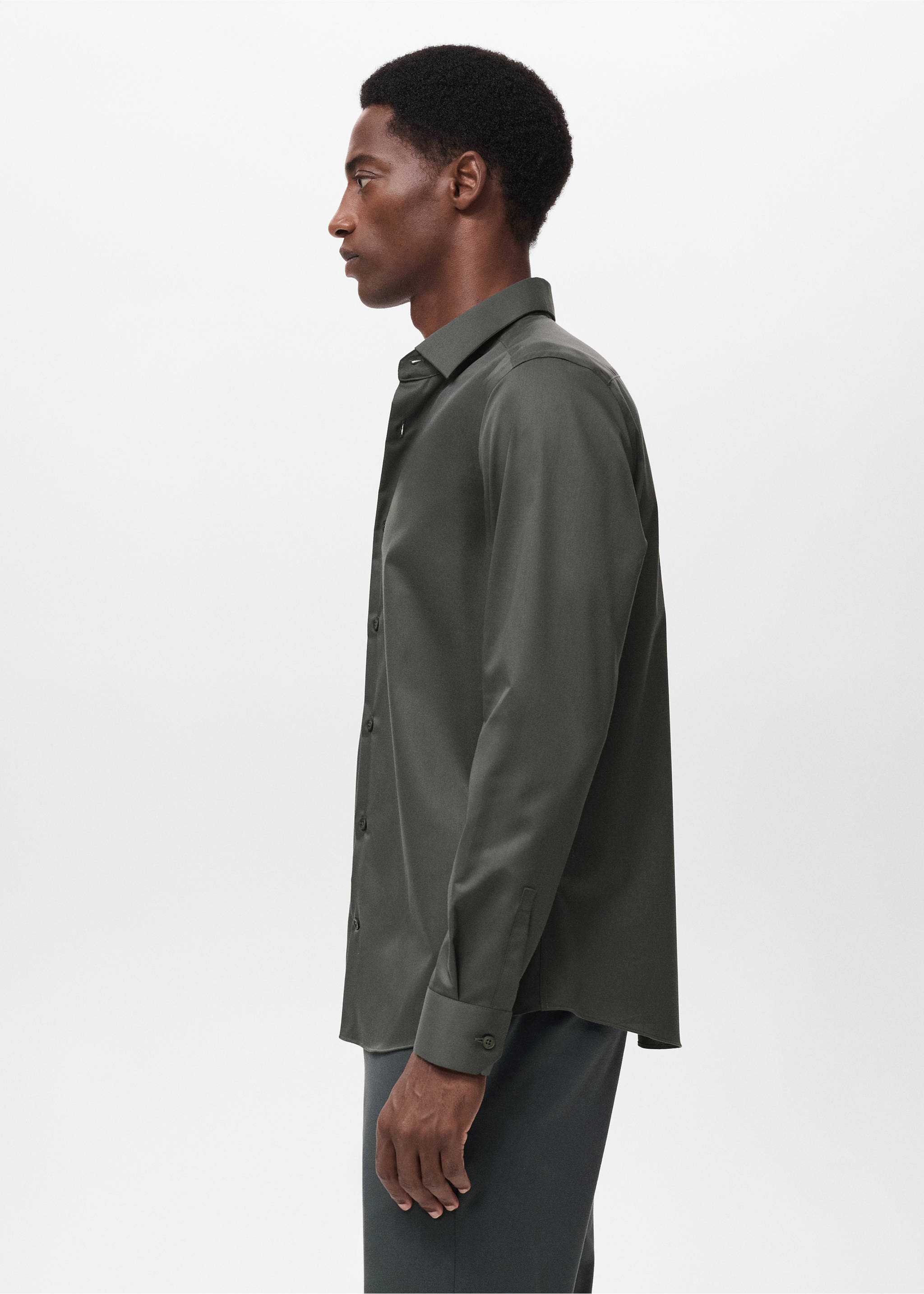 Πουκάμισο comfort stretch non-iron - Λεπτομέρεια του προϊόντος 2, Χακί. Ref: 17045980-00.